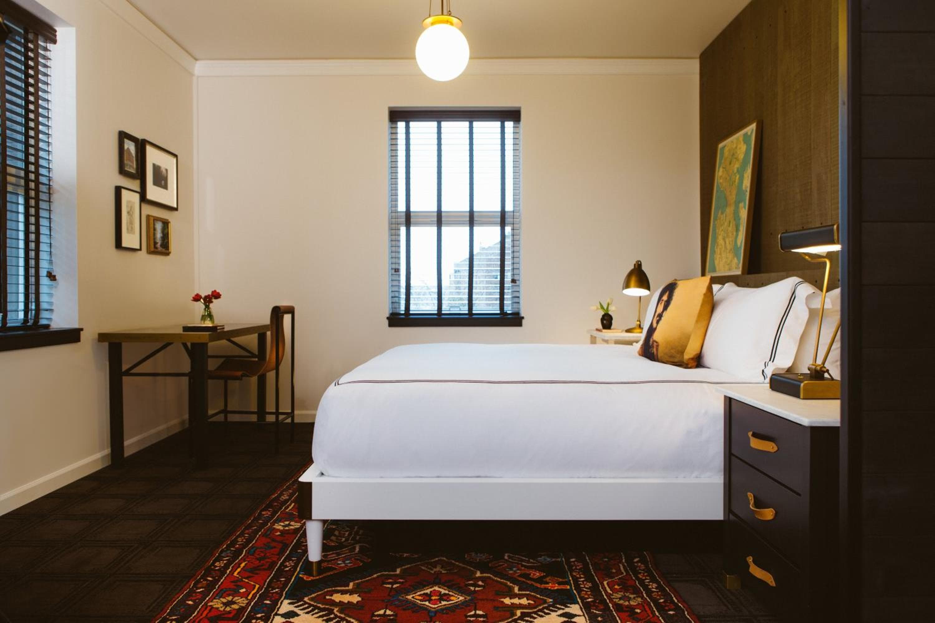 Kimpton Palladian Hotel by IHG: hotel room