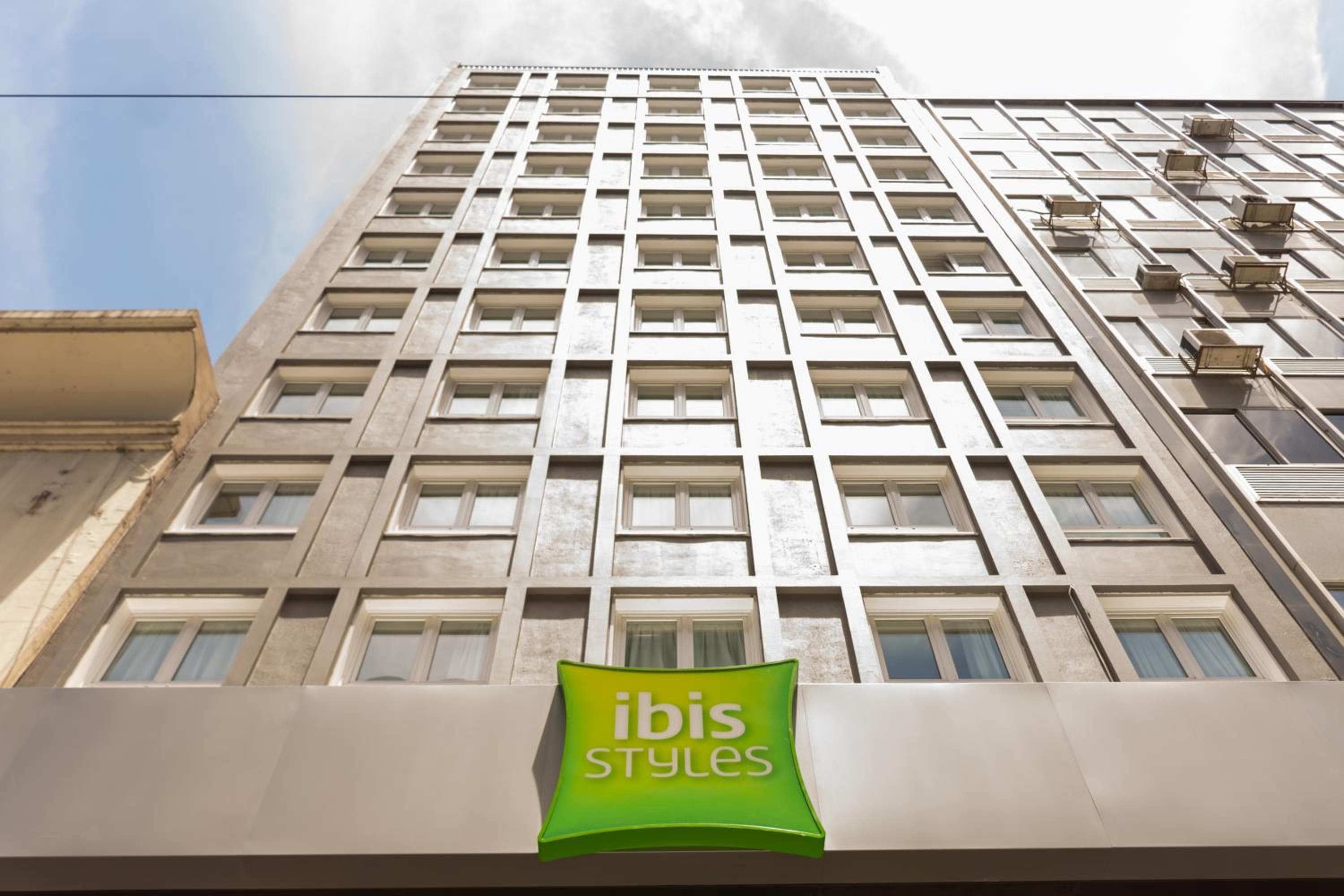 ibis Styles Buenos Aires Florida: building