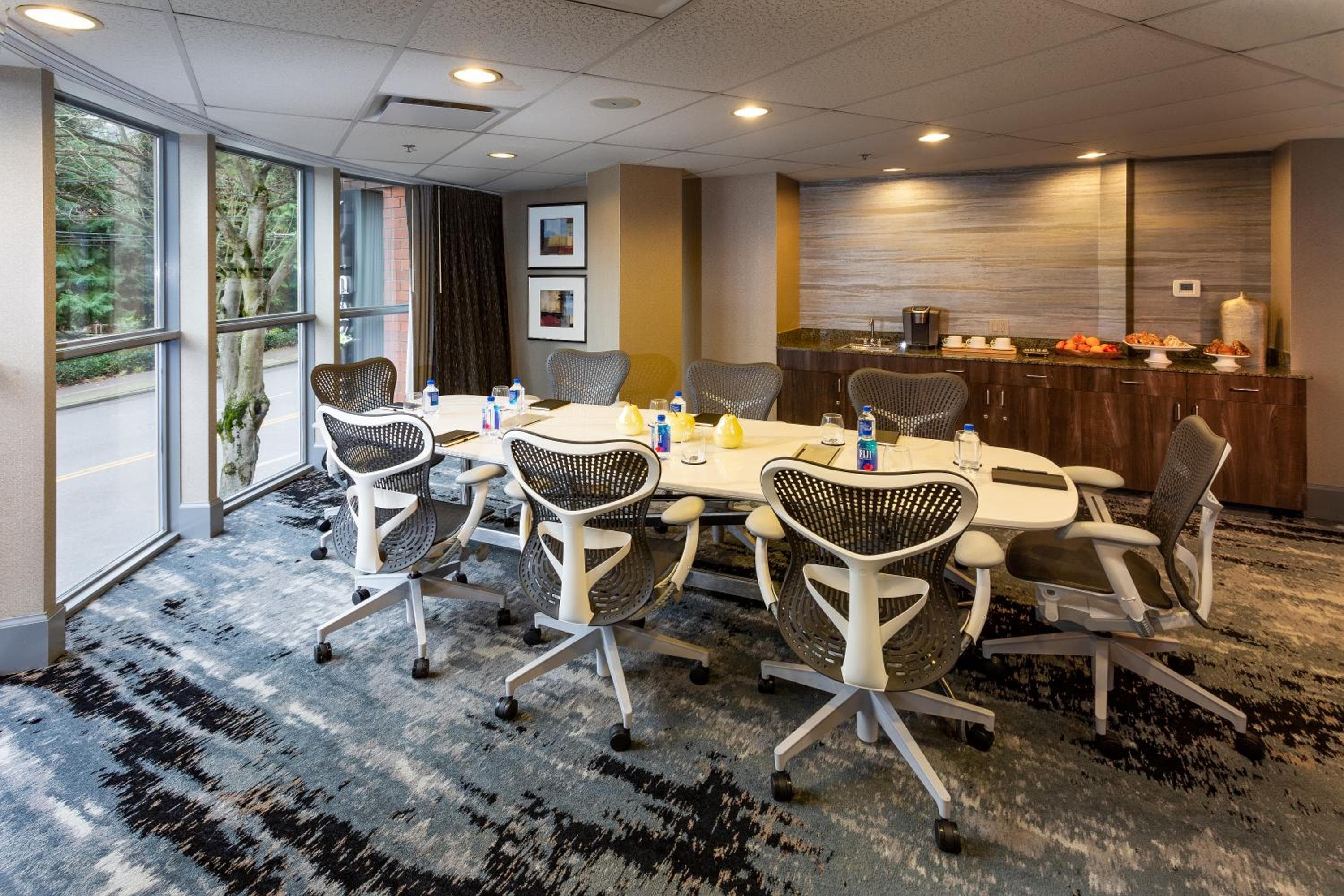 Silver Cloud Hotel - Seattle Broadway