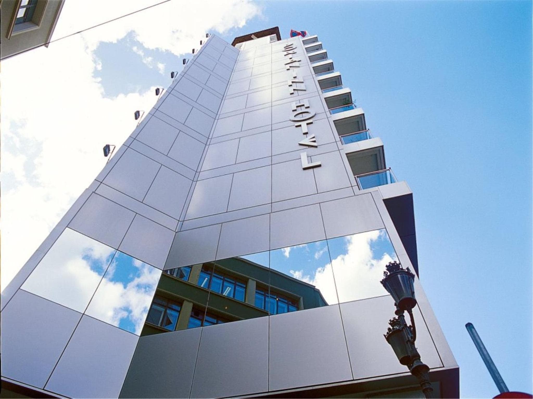 Dorian Inn - Sure Hotel Collection by Best Western: building