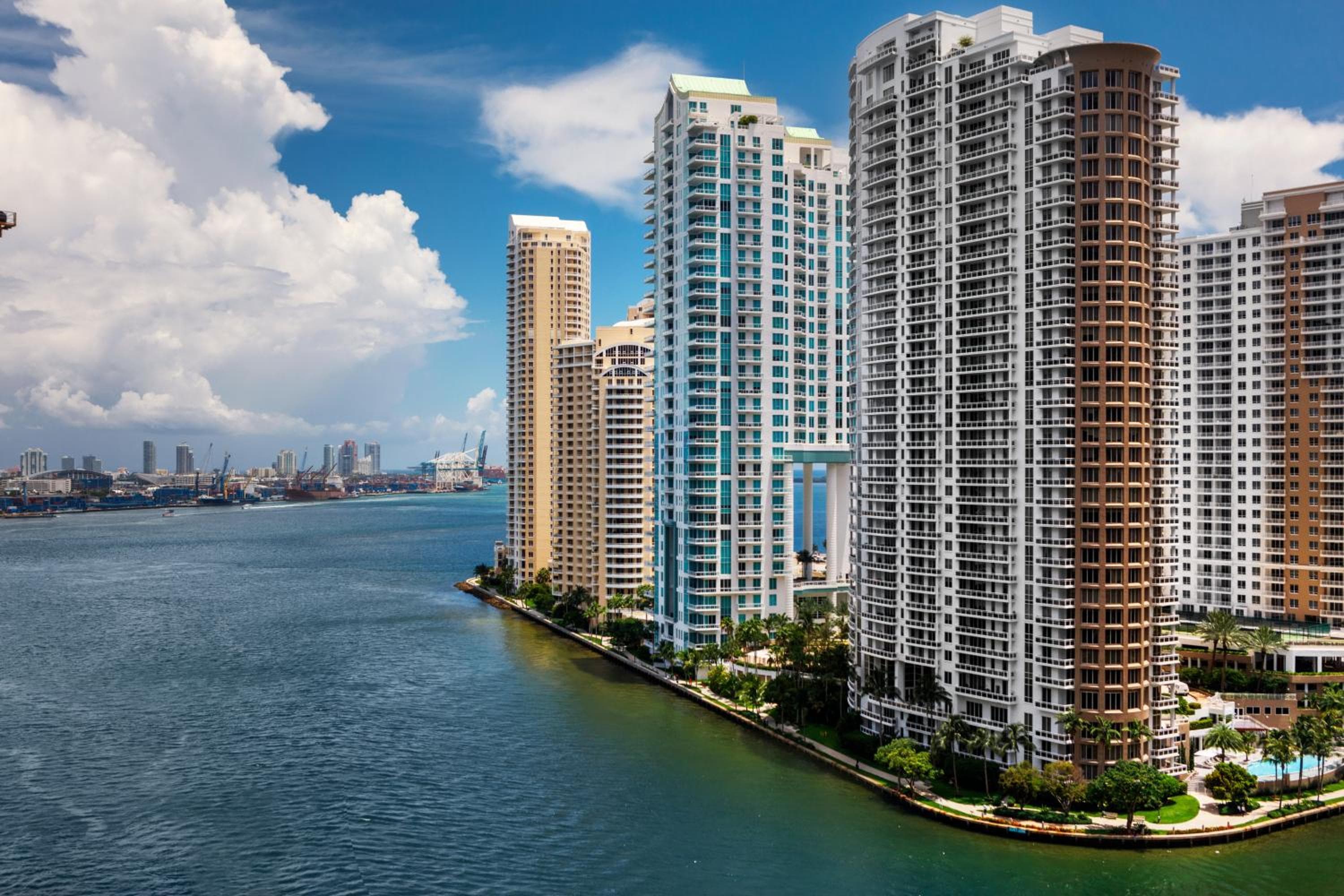 Kimpton EPIC Hotel by IHG: building