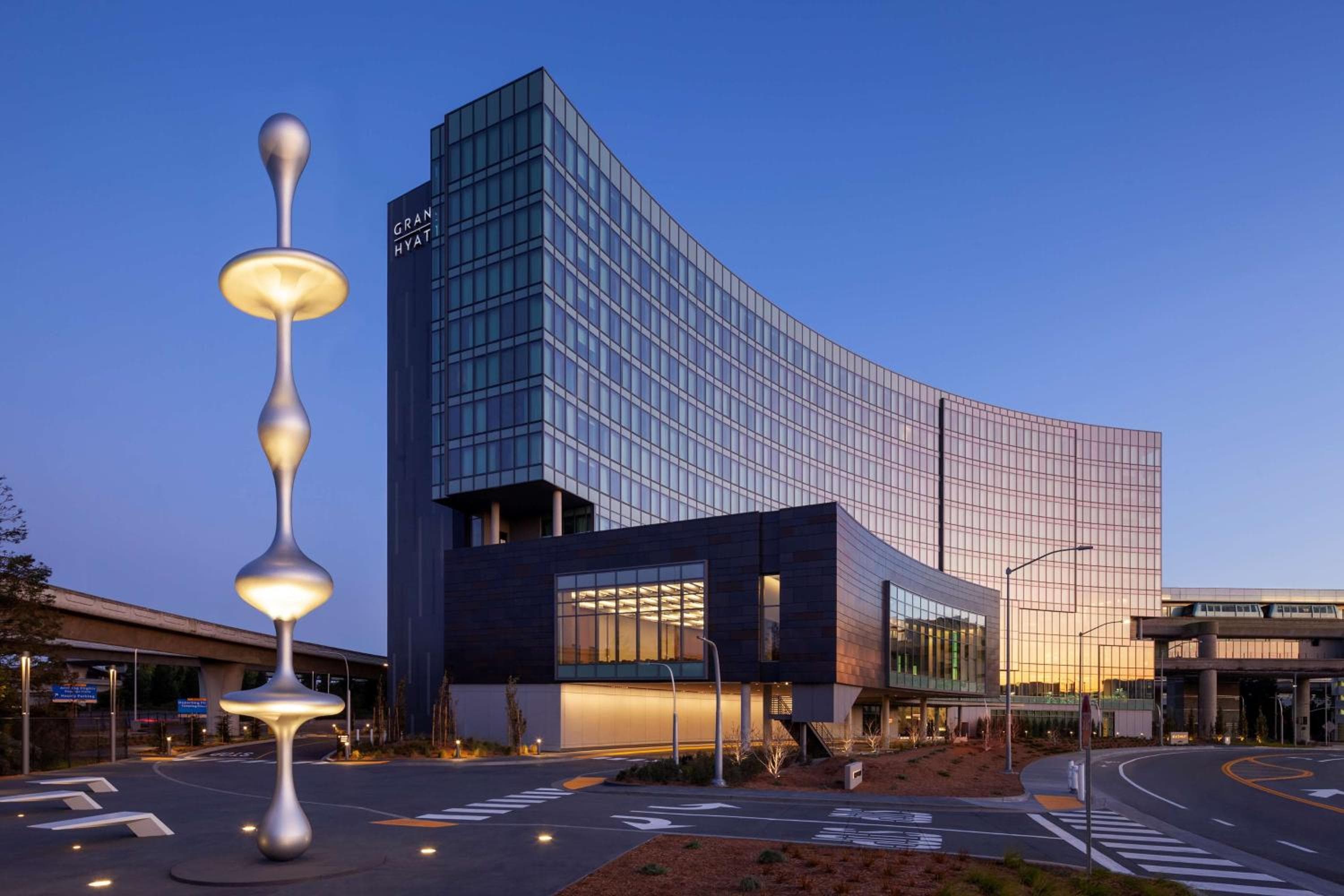 Grand Hyatt at SFO: building