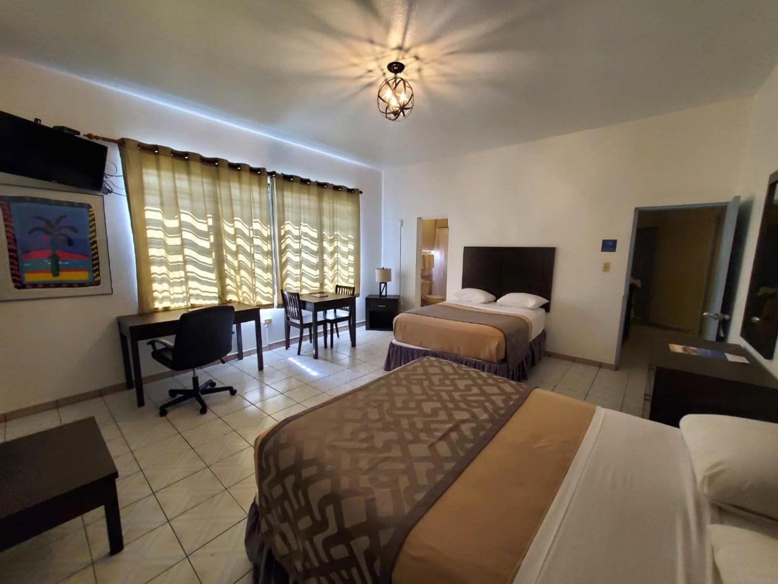 Borinquen Beach Inn