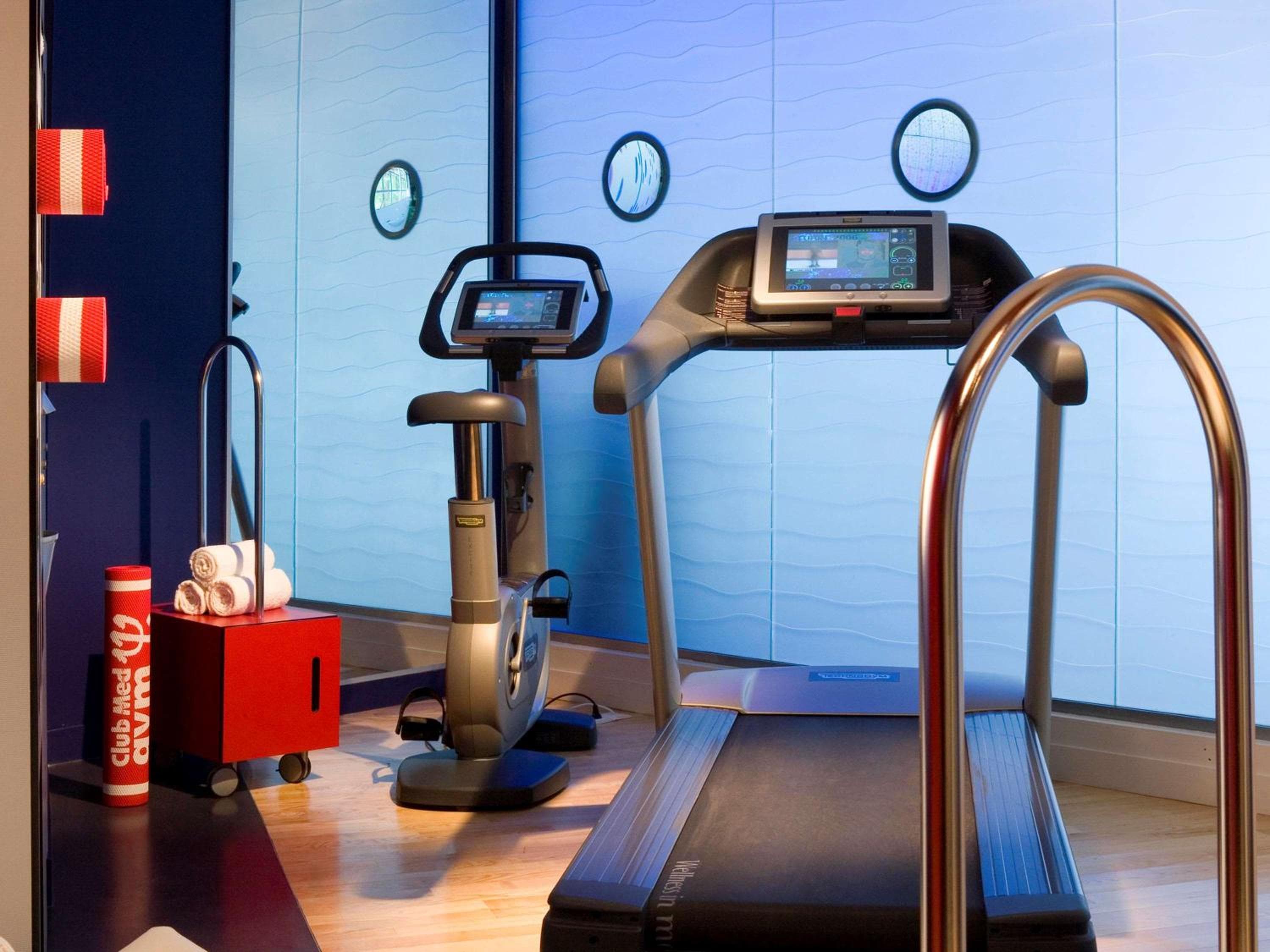 Mercure Paris CDG Airport & Convention: activities & amenities