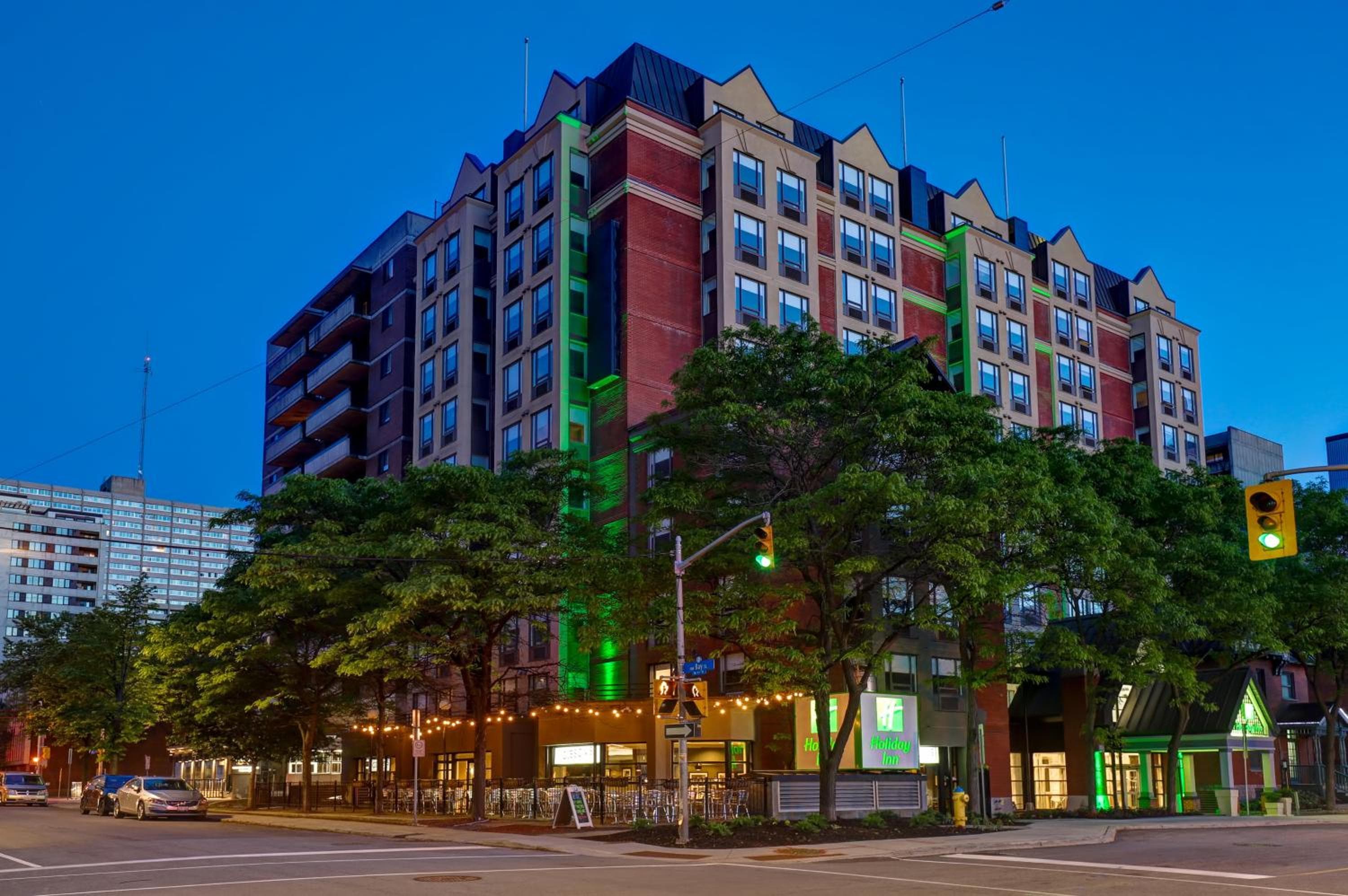 Holiday Inn - Ottawa Dwtn - Parliament Hill by IHG: building