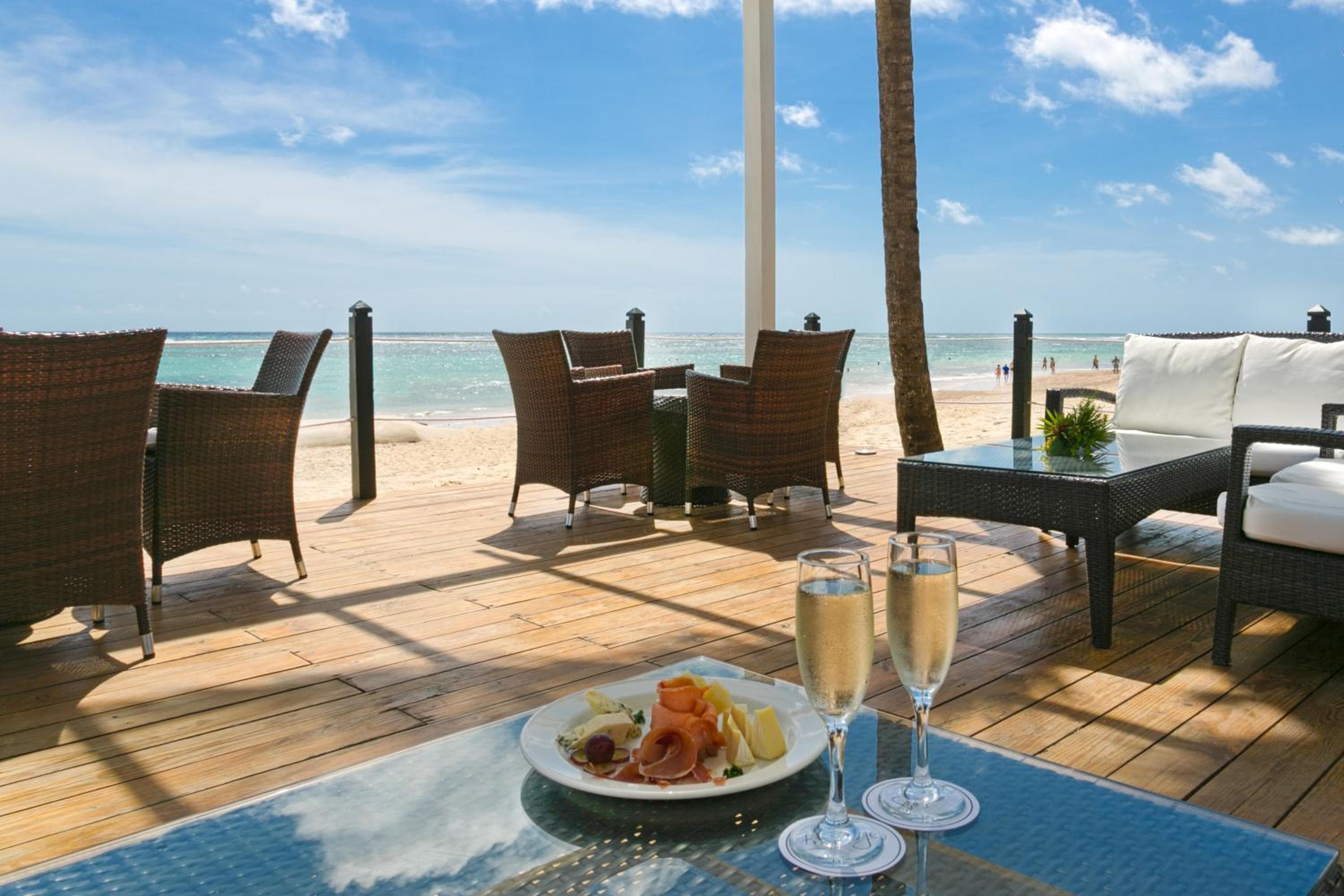 Ocean Blue & Sand Beach Resort - All Inclusive