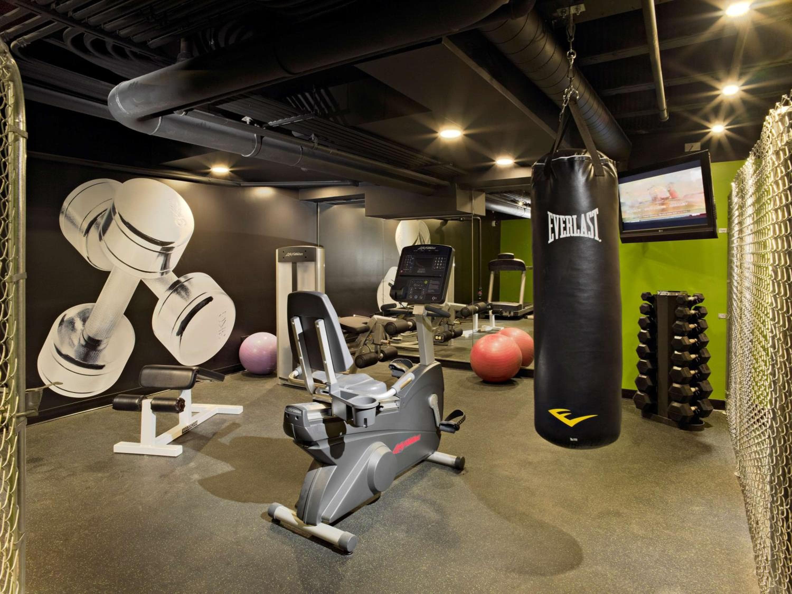 ACME Hotel Chicago, Outset Collection by Hilton: activities & amenities