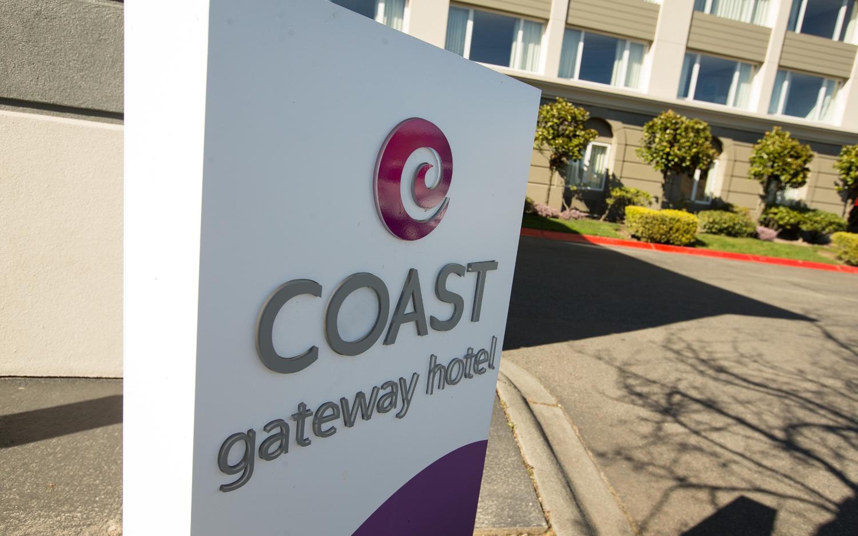 Coast Gateway Hotel