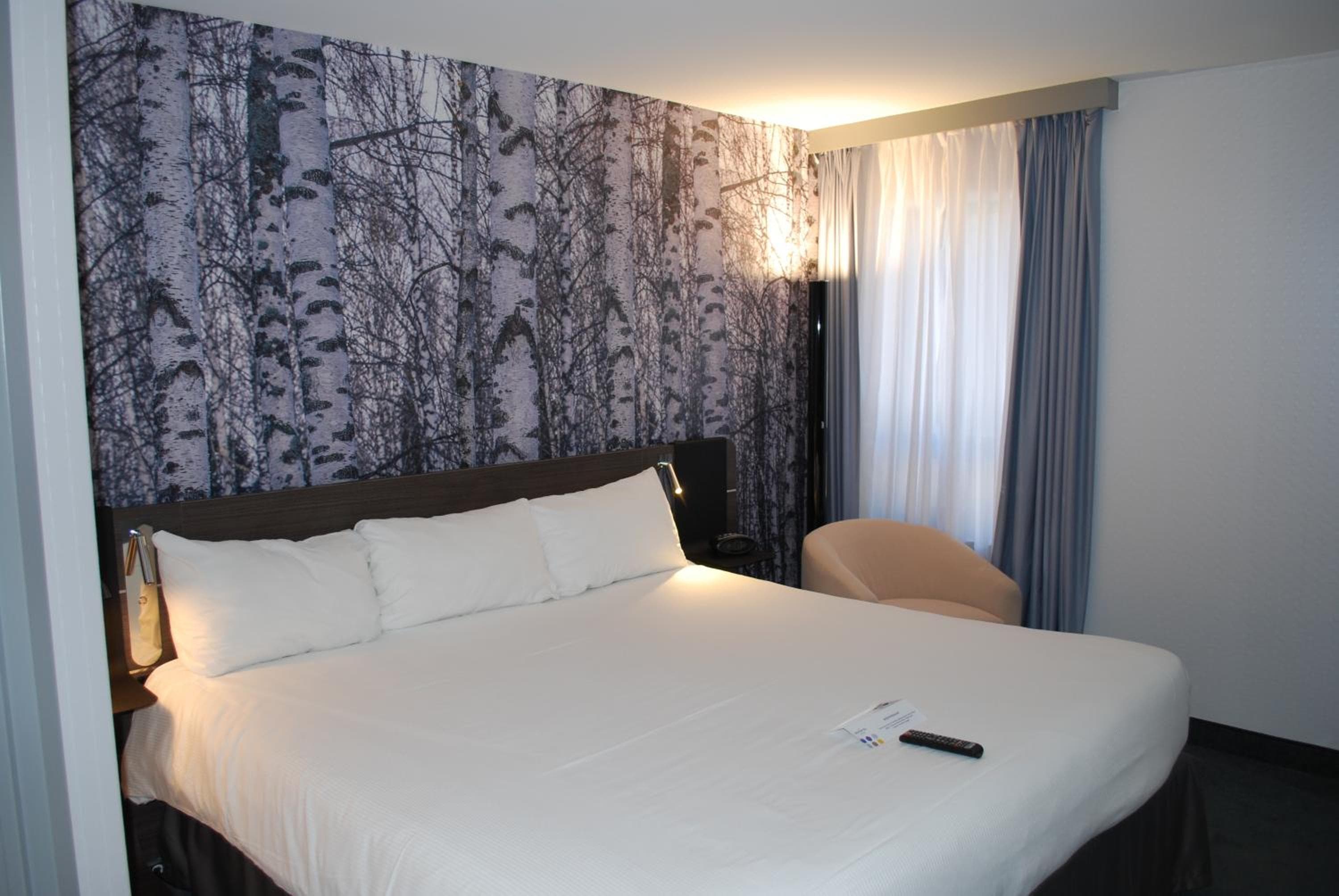 DoubleTree by Hilton Ottawa Downtown: bedroom