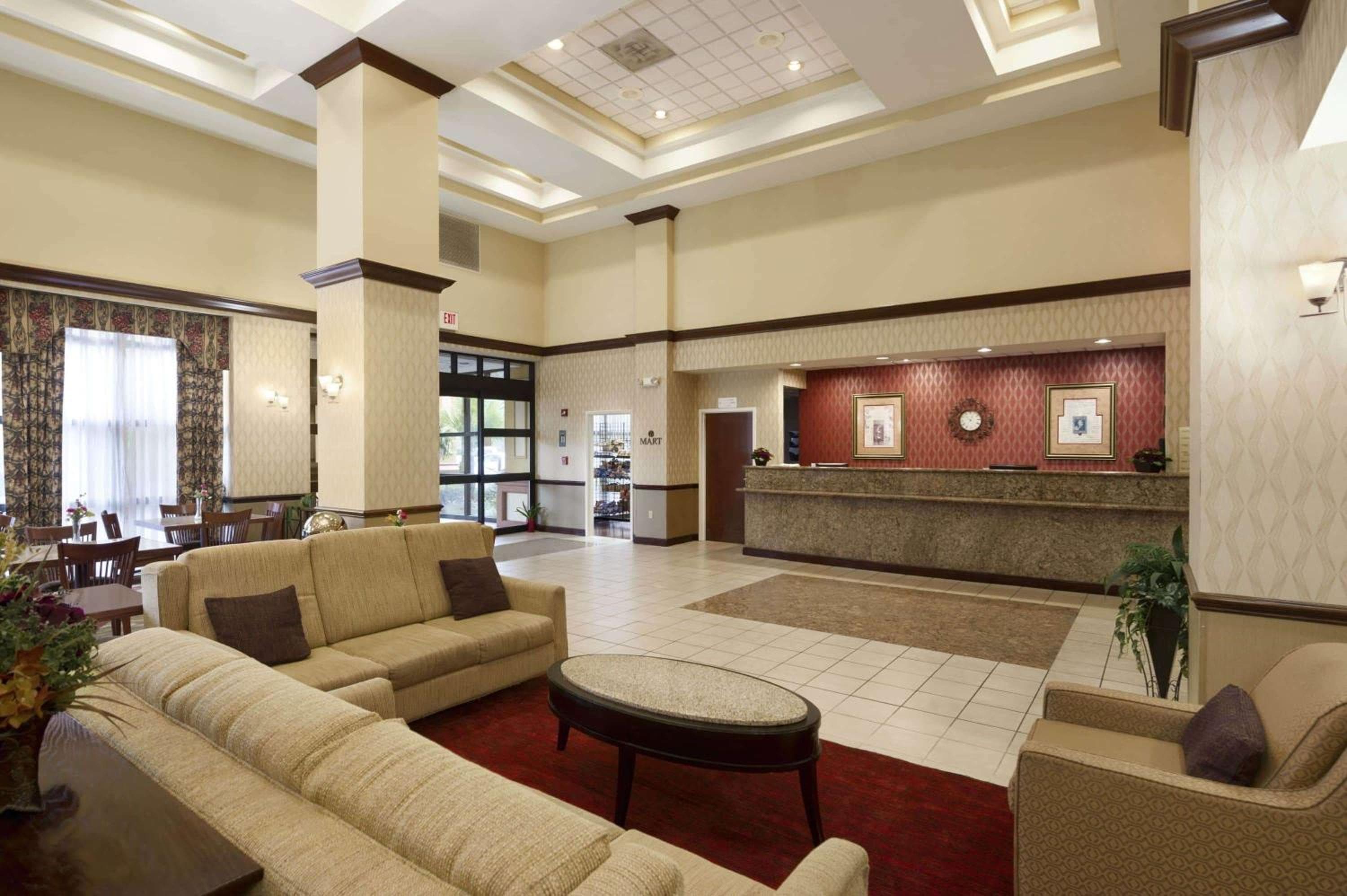 Ramada by Wyndham Suites Orlando Airport- Free Airport Shuttle