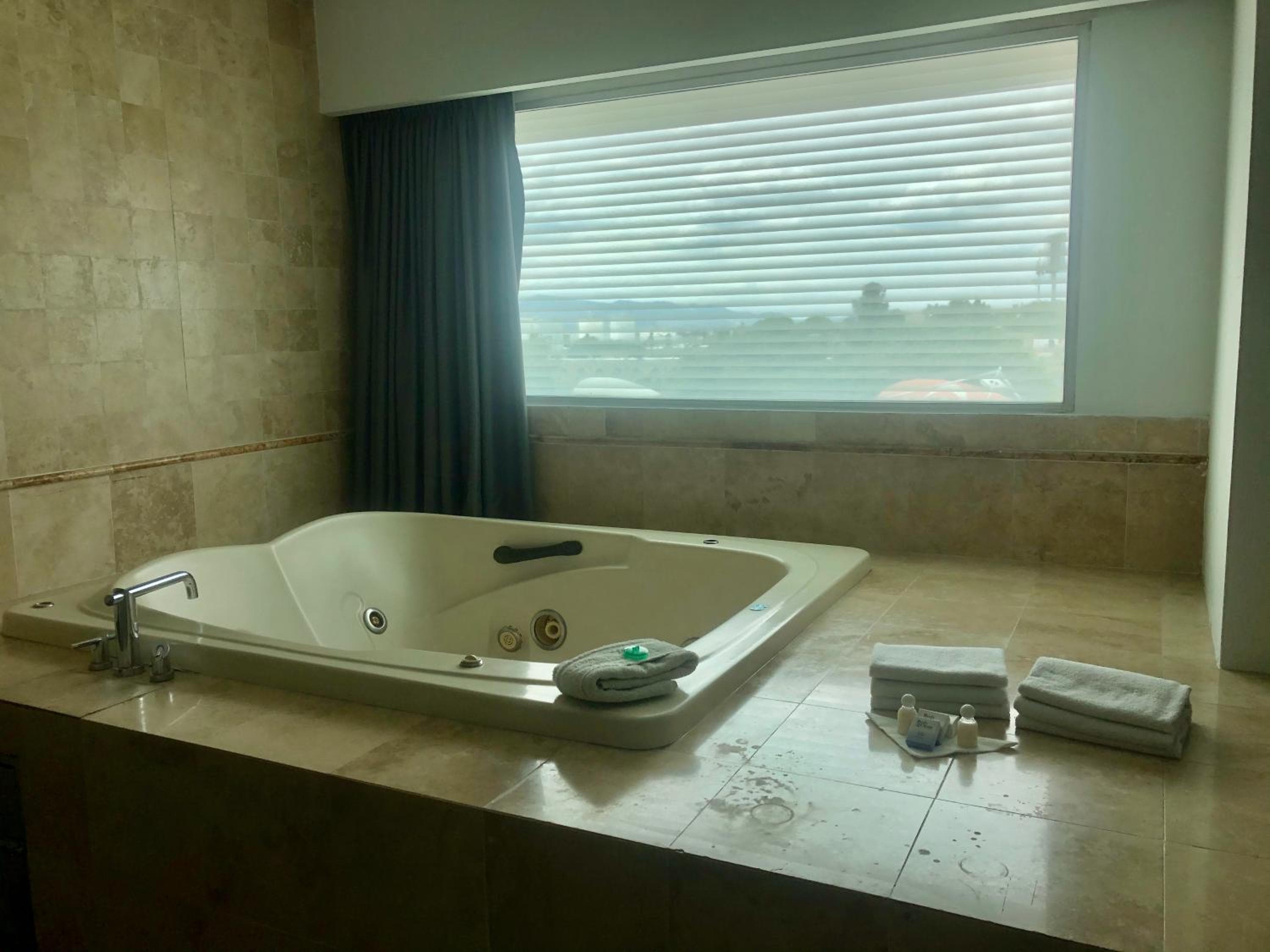 We Hotel Aeropuerto