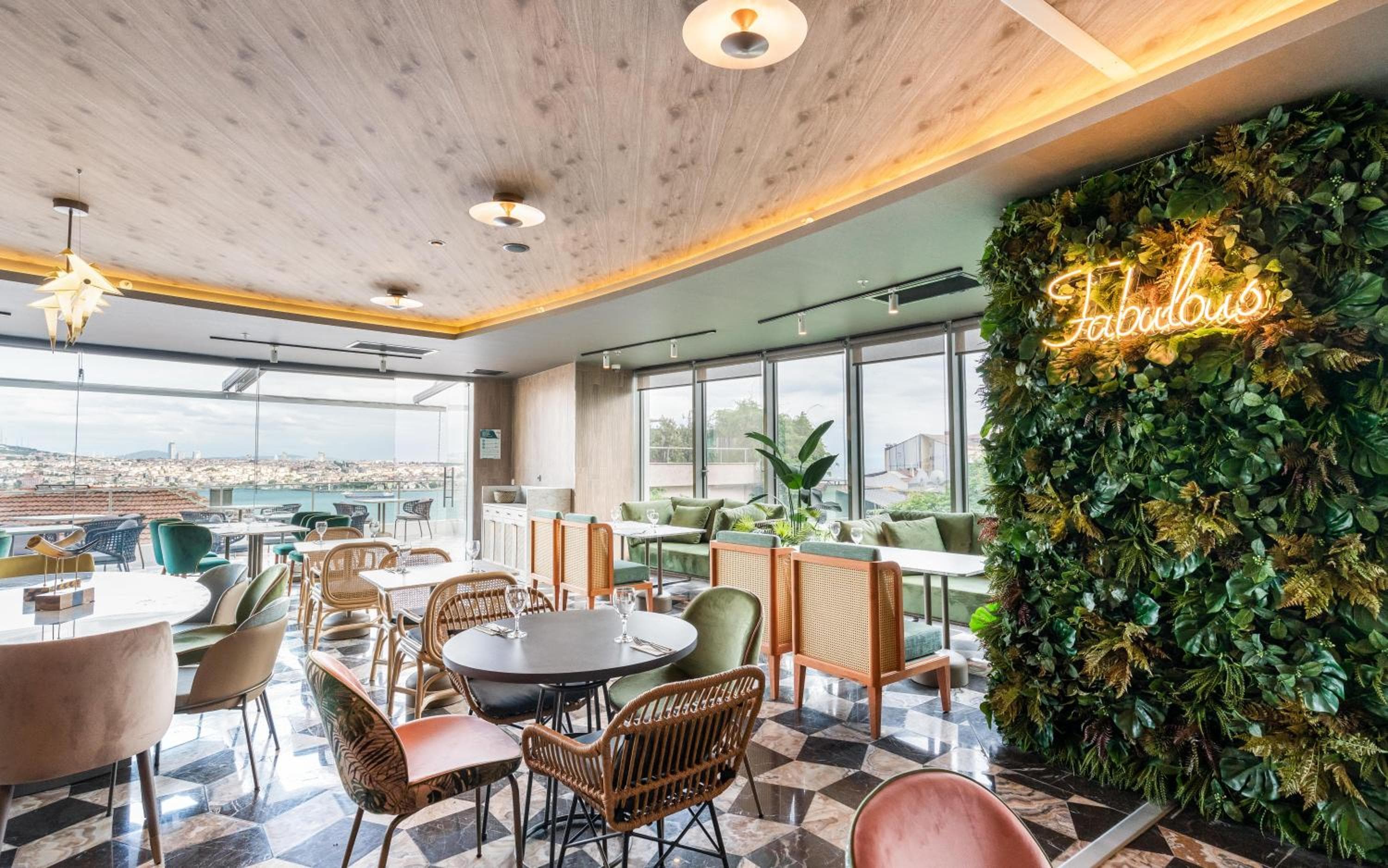 Opera Hotel Bosphorus - Preferred Hotels and Resorts: dining