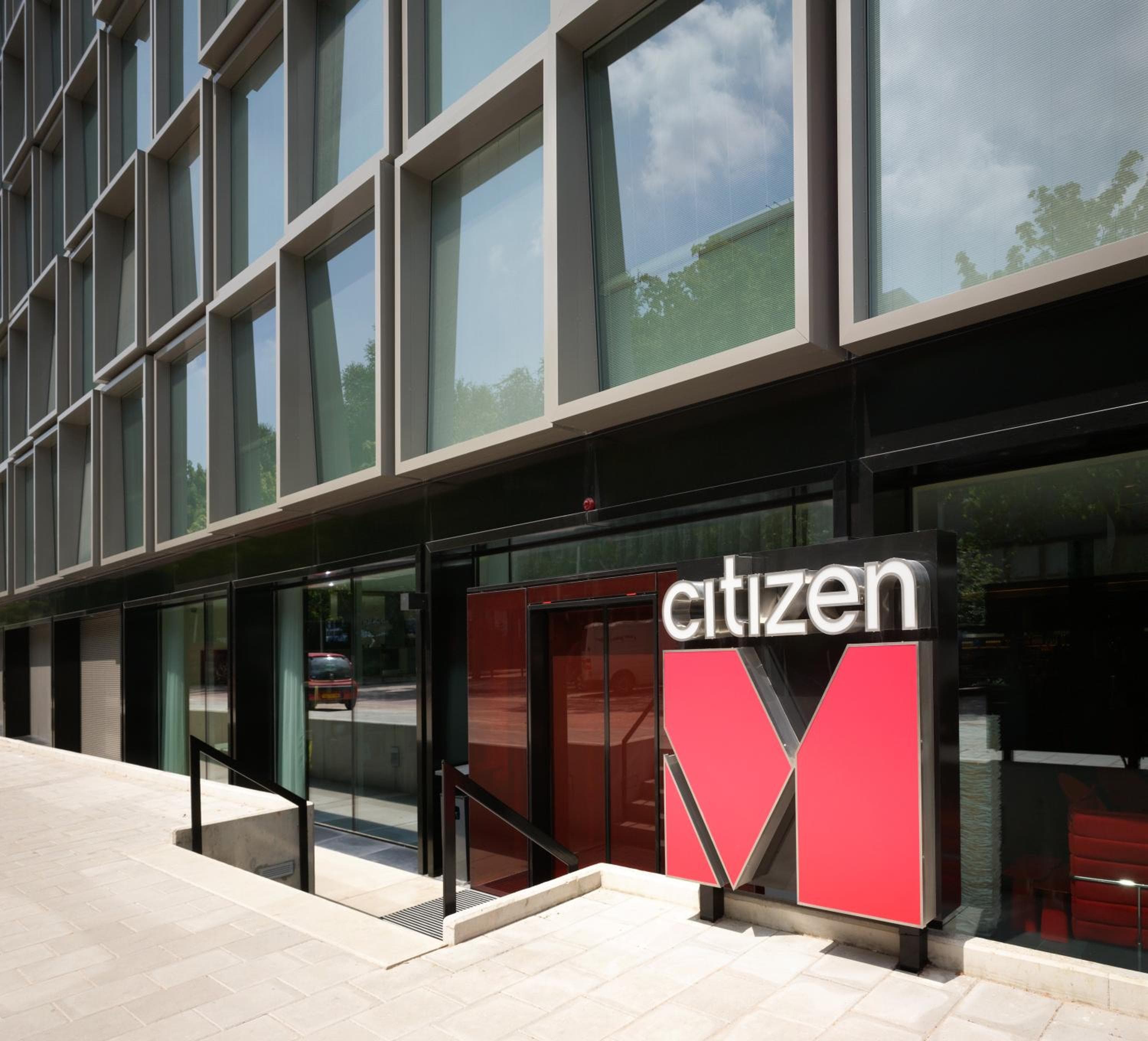 citizenM Amsterdam South: building