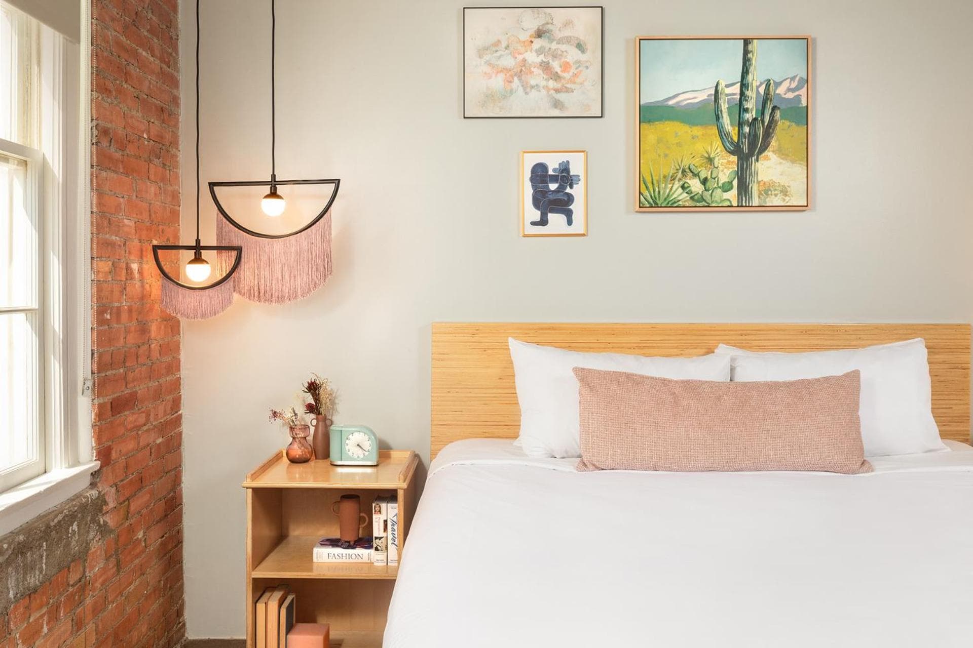 Canvas Hotel Dallas: hotel room