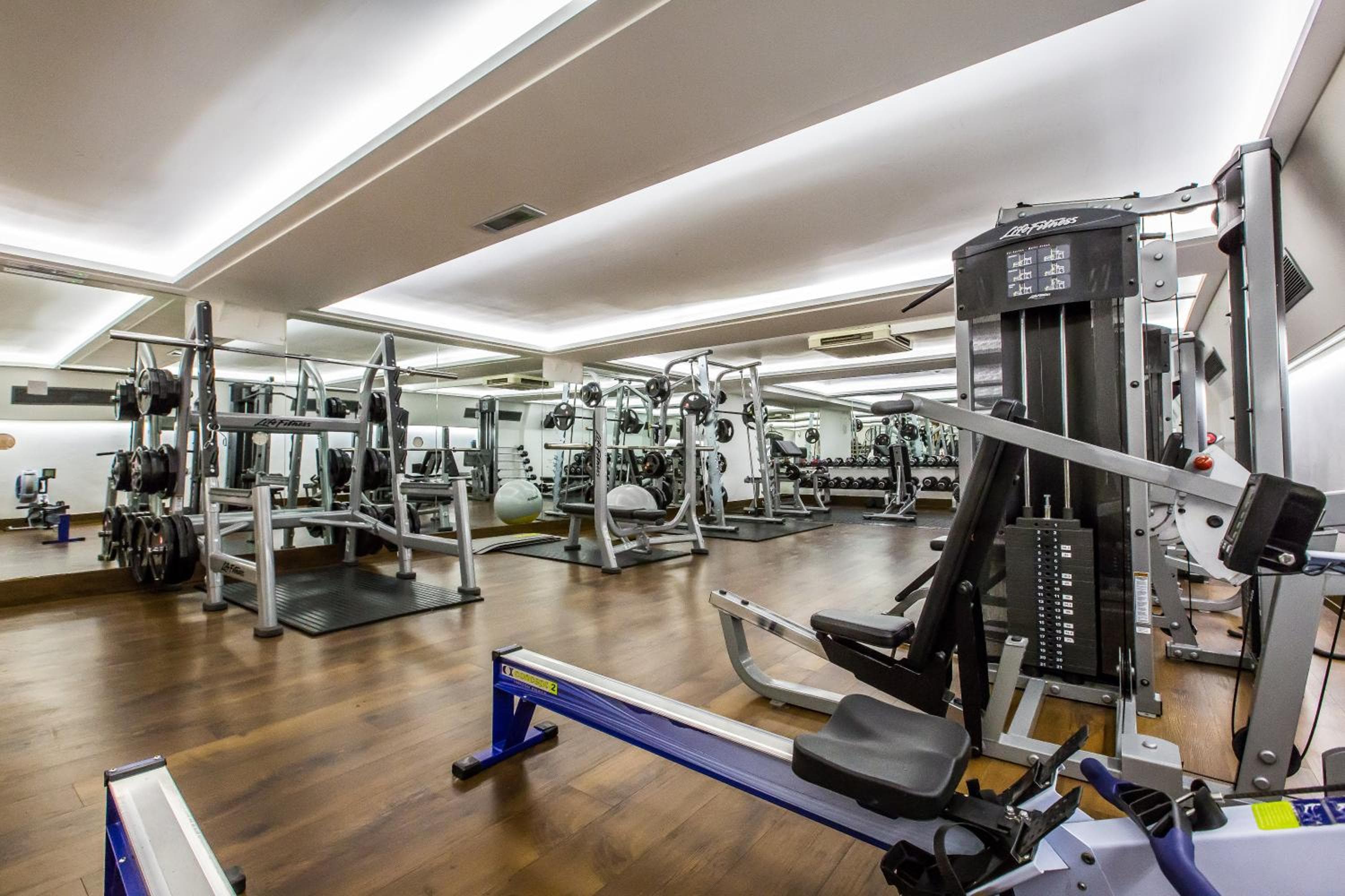 Holiday Inn London Kensington High St. by IHG: fitness center