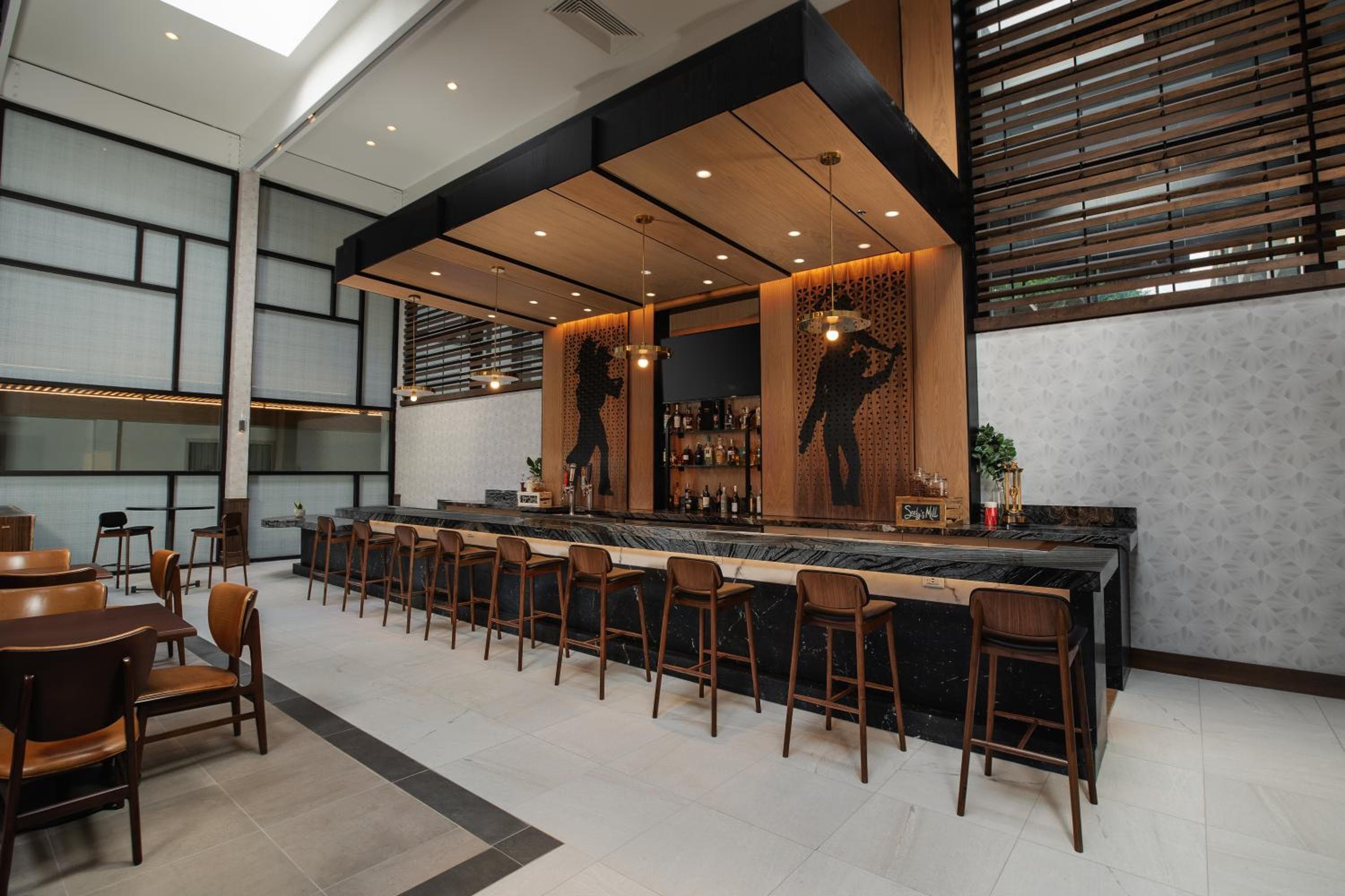 Hotel Mockingbird, Dallas, a Tribute Portfolio Hotel: lounge