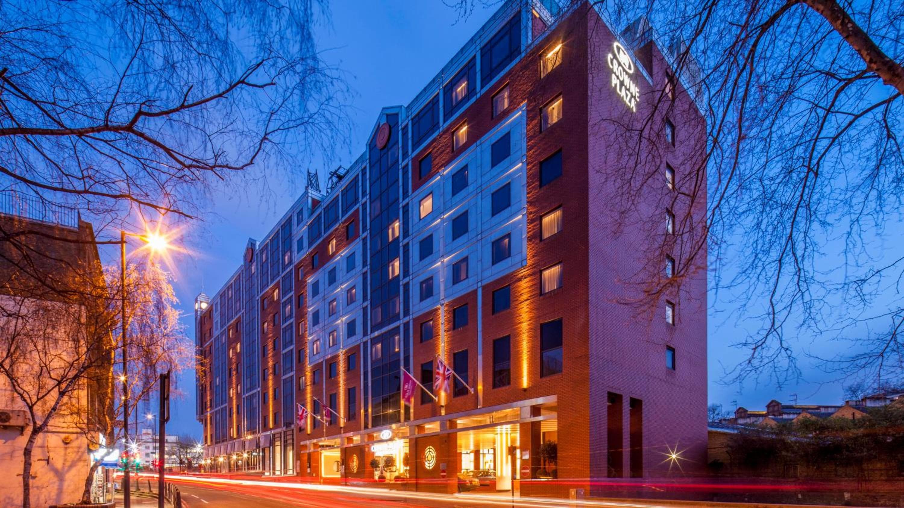 Crowne Plaza London Kings Cross by IHG: building