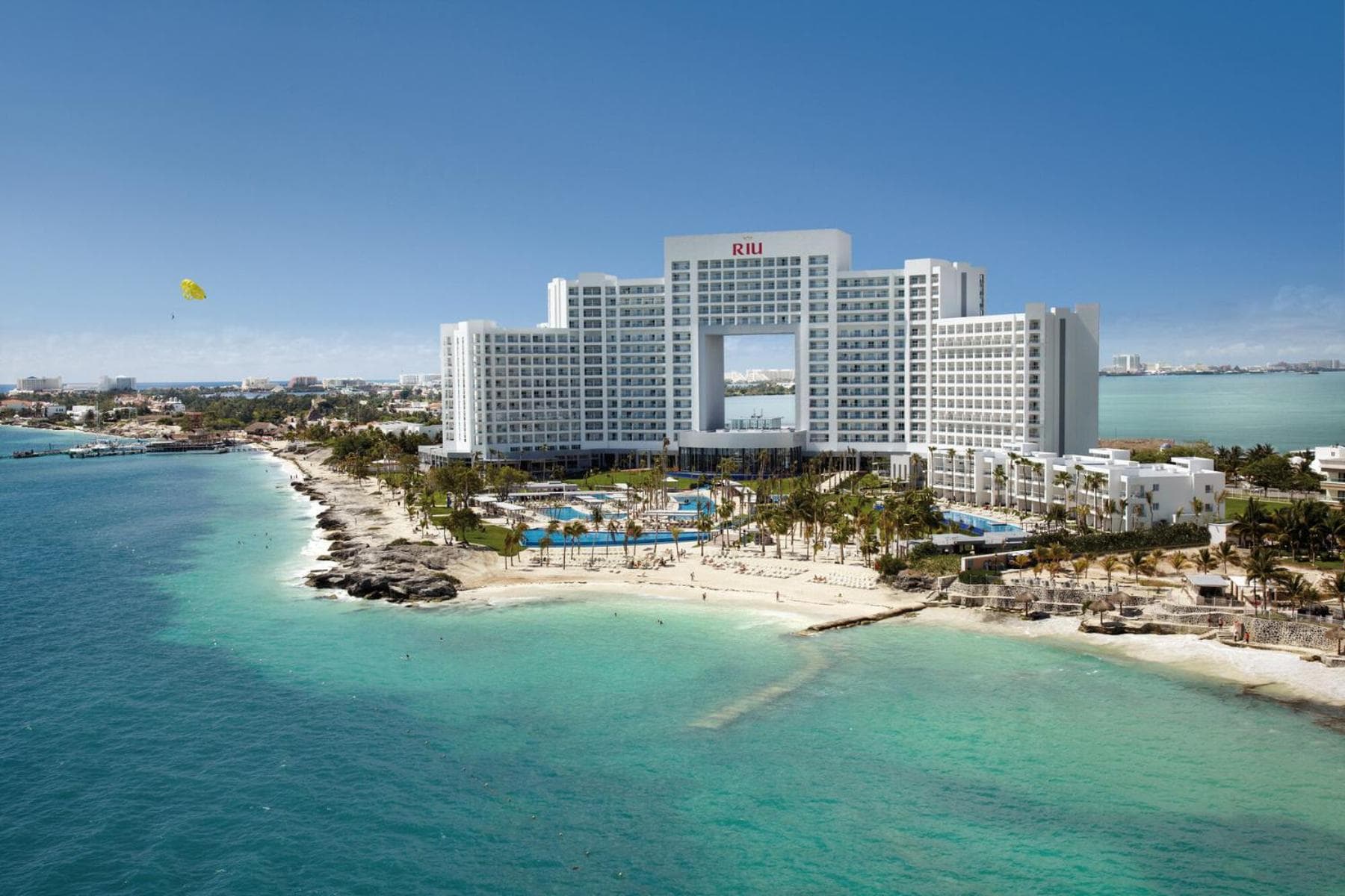 Riu Palace Peninsula - All Inclusive: building