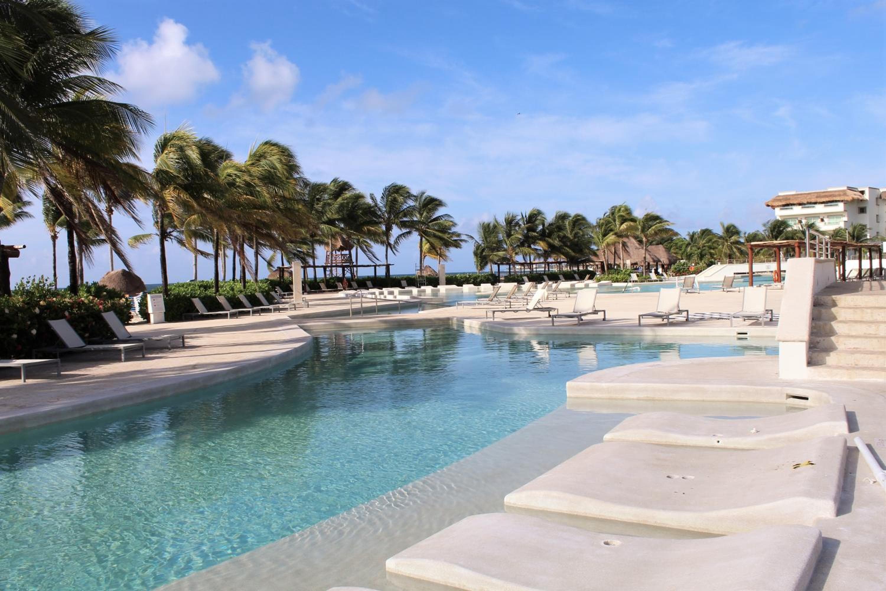BlueBay Grand Esmeralda-All Inclusive: recepcion & lobby