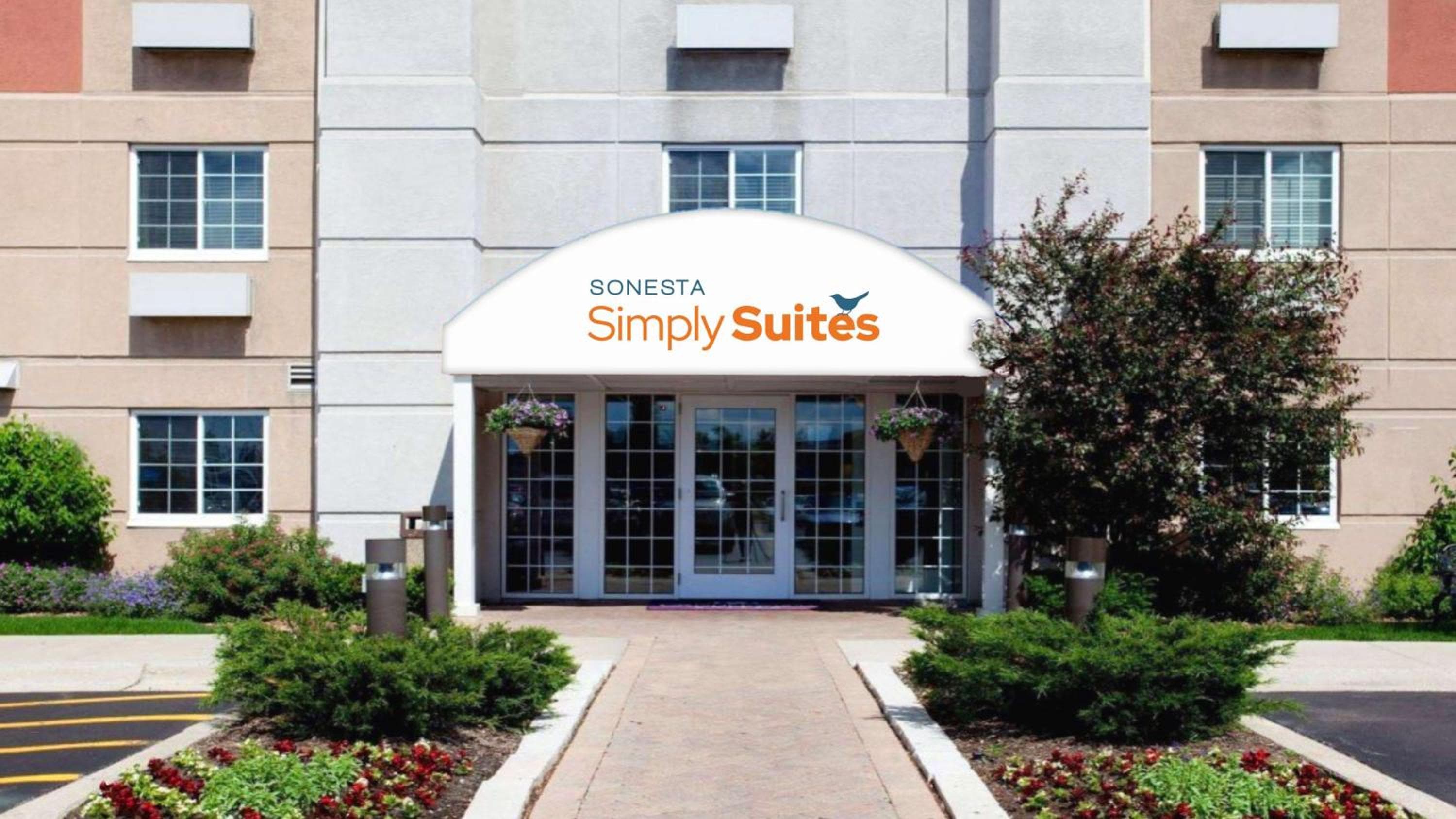 Sonesta Simply Suites Chicago O'Hare Airport: building