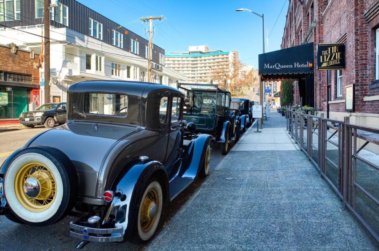 MarQueen Hotel - NEWLY RENOVATED