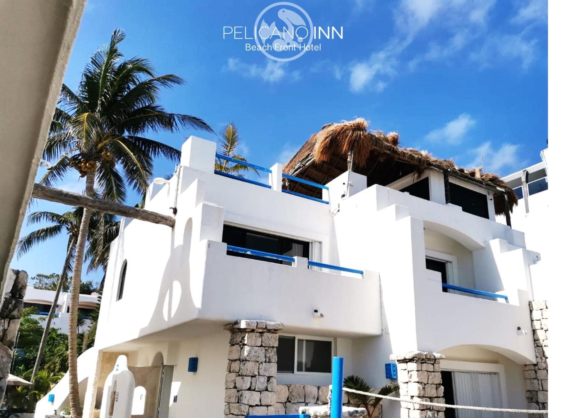 Pelicano Inn Playa del Carmen - Beachfront Hotel: building