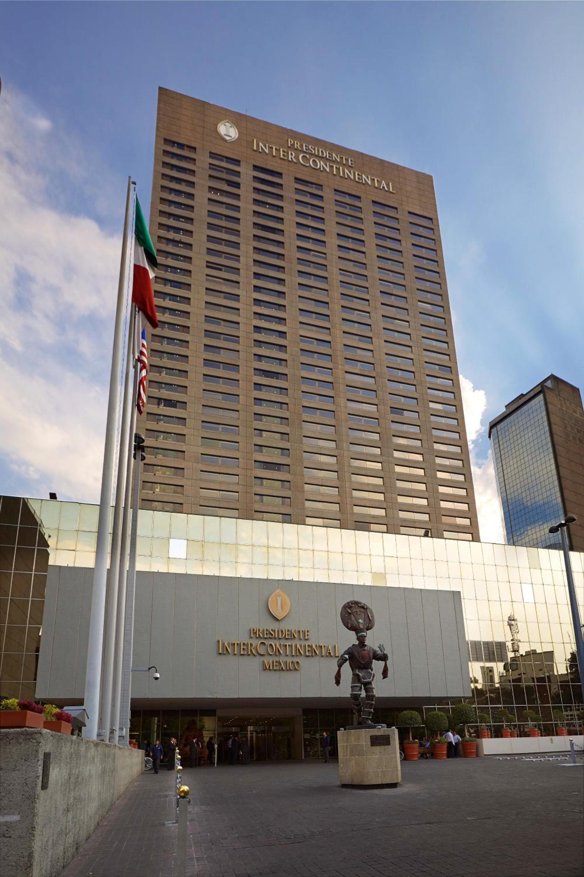 Presidente InterContinental Mexico City by IHG: building