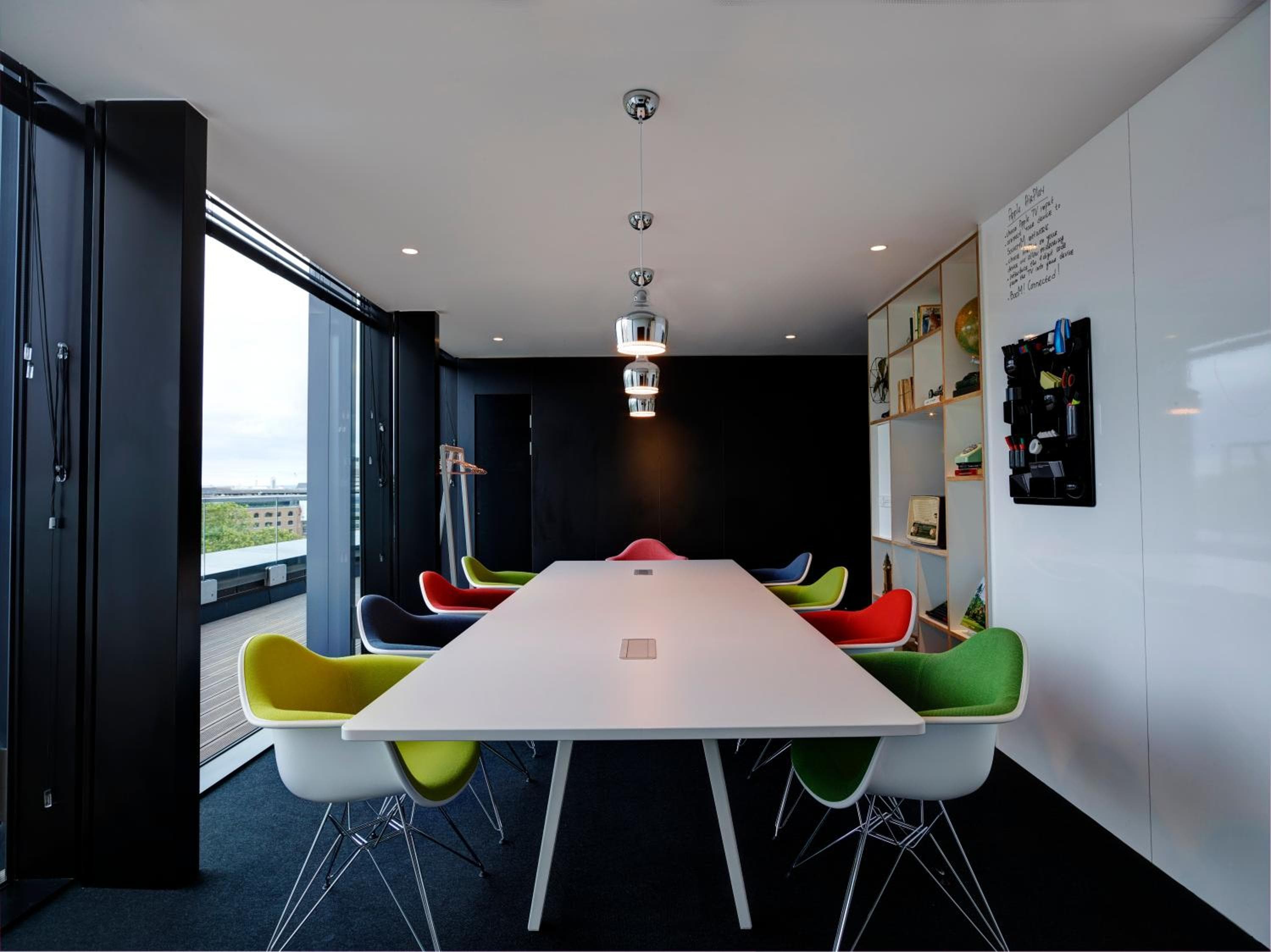 citizenM Tower of London: meeting room
