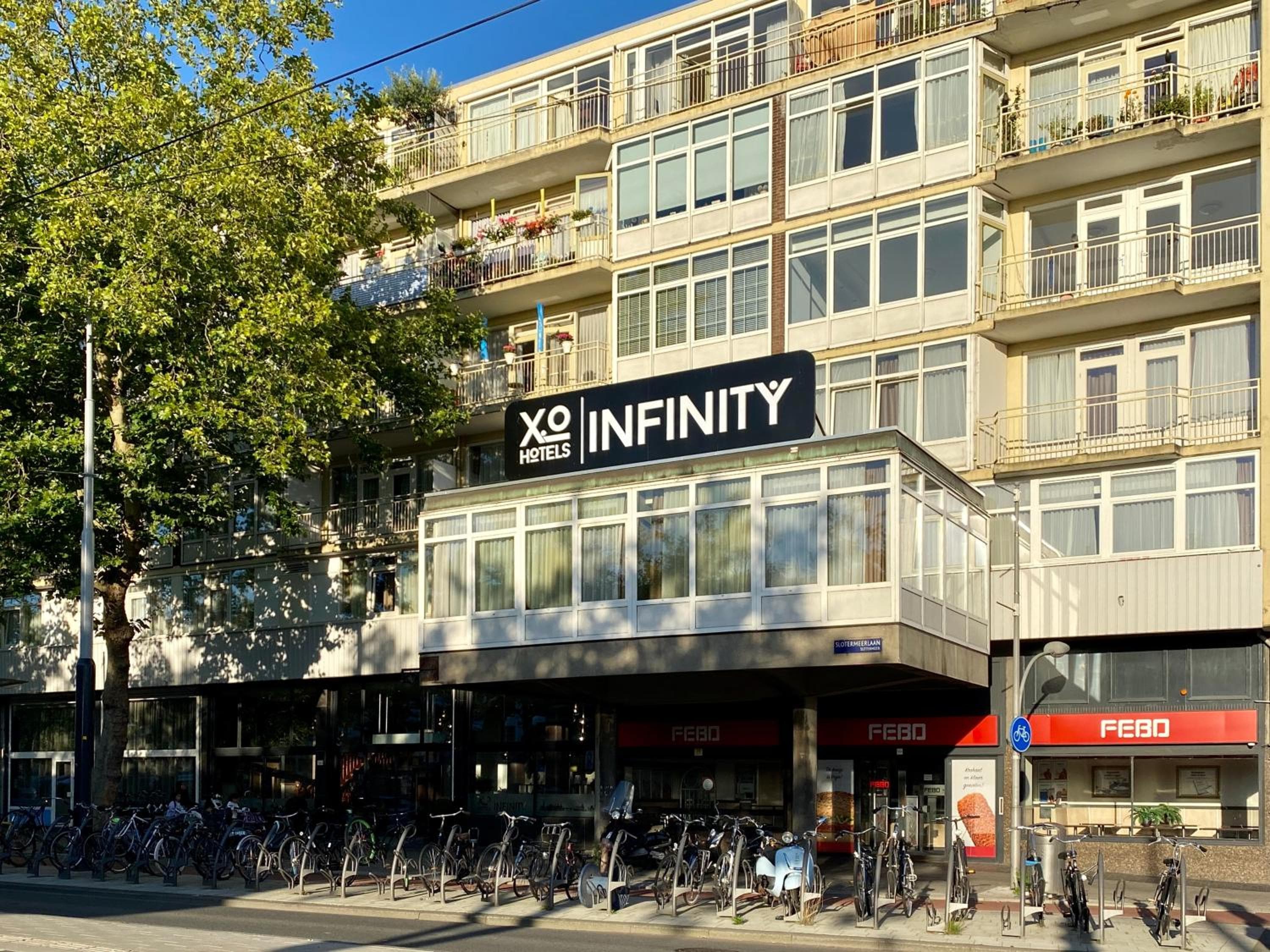 XO Hotels Infinity: building