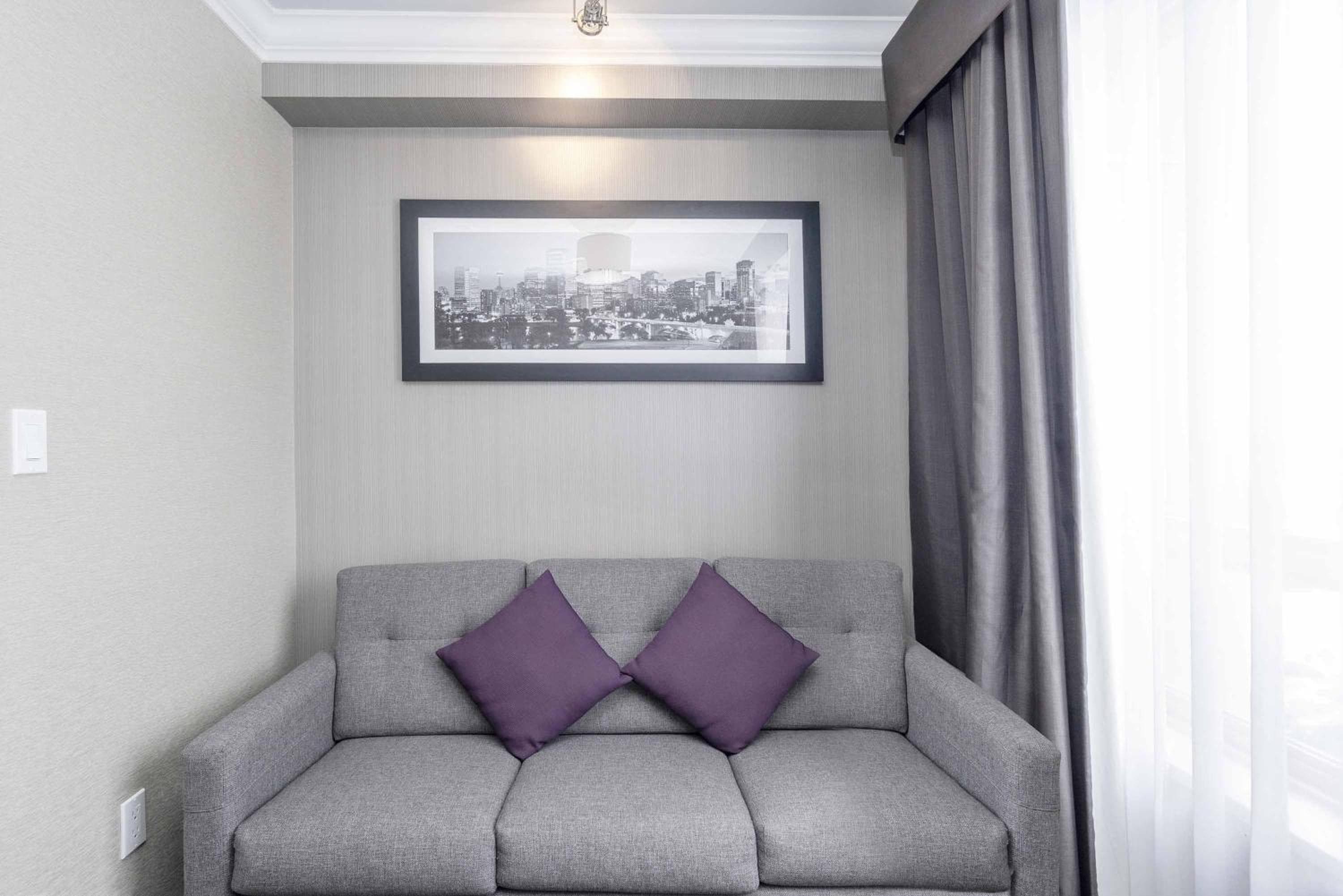 Sandman Hotel & Suites Calgary South