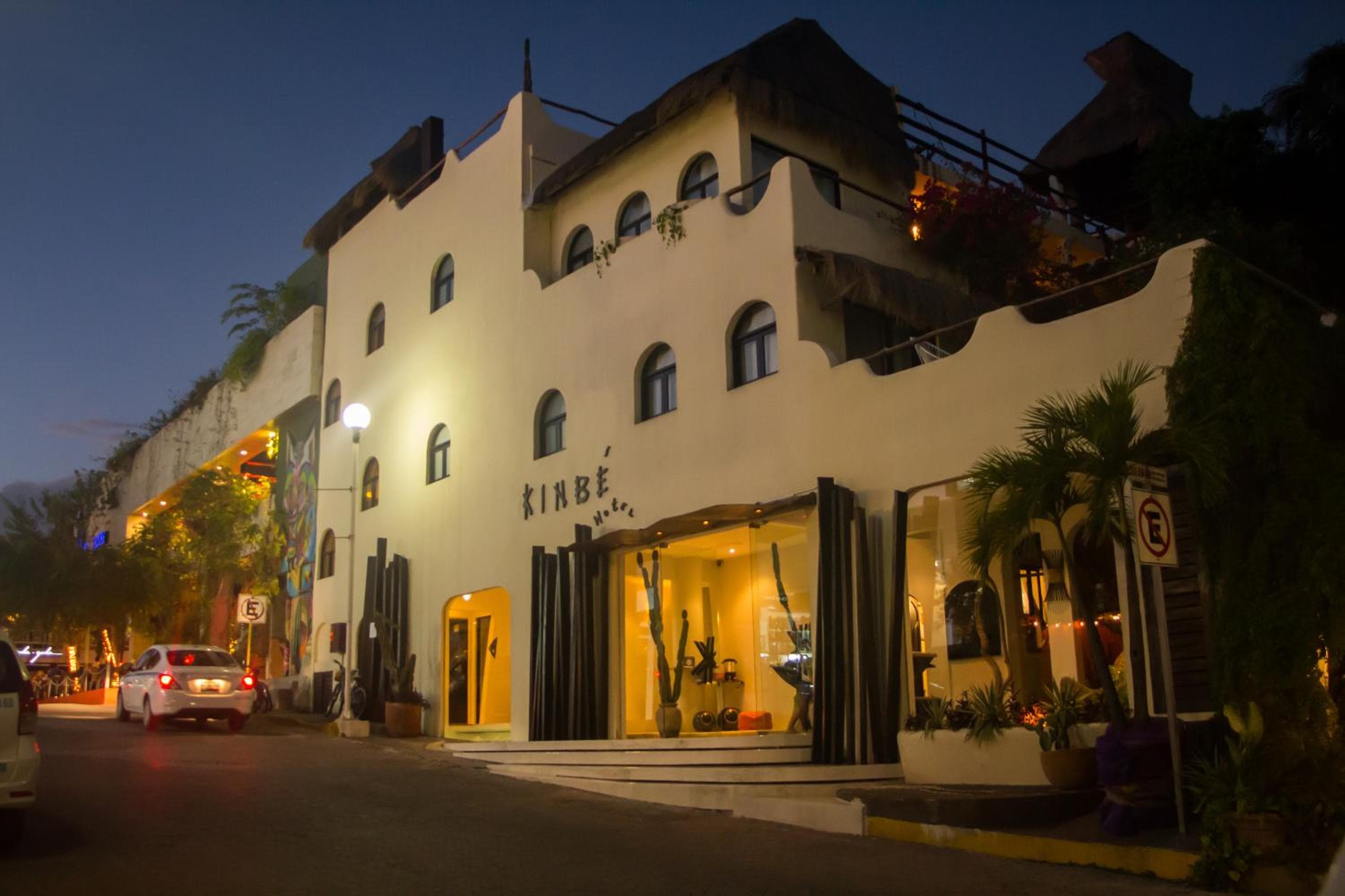Kinbe Hotel Boutique: building