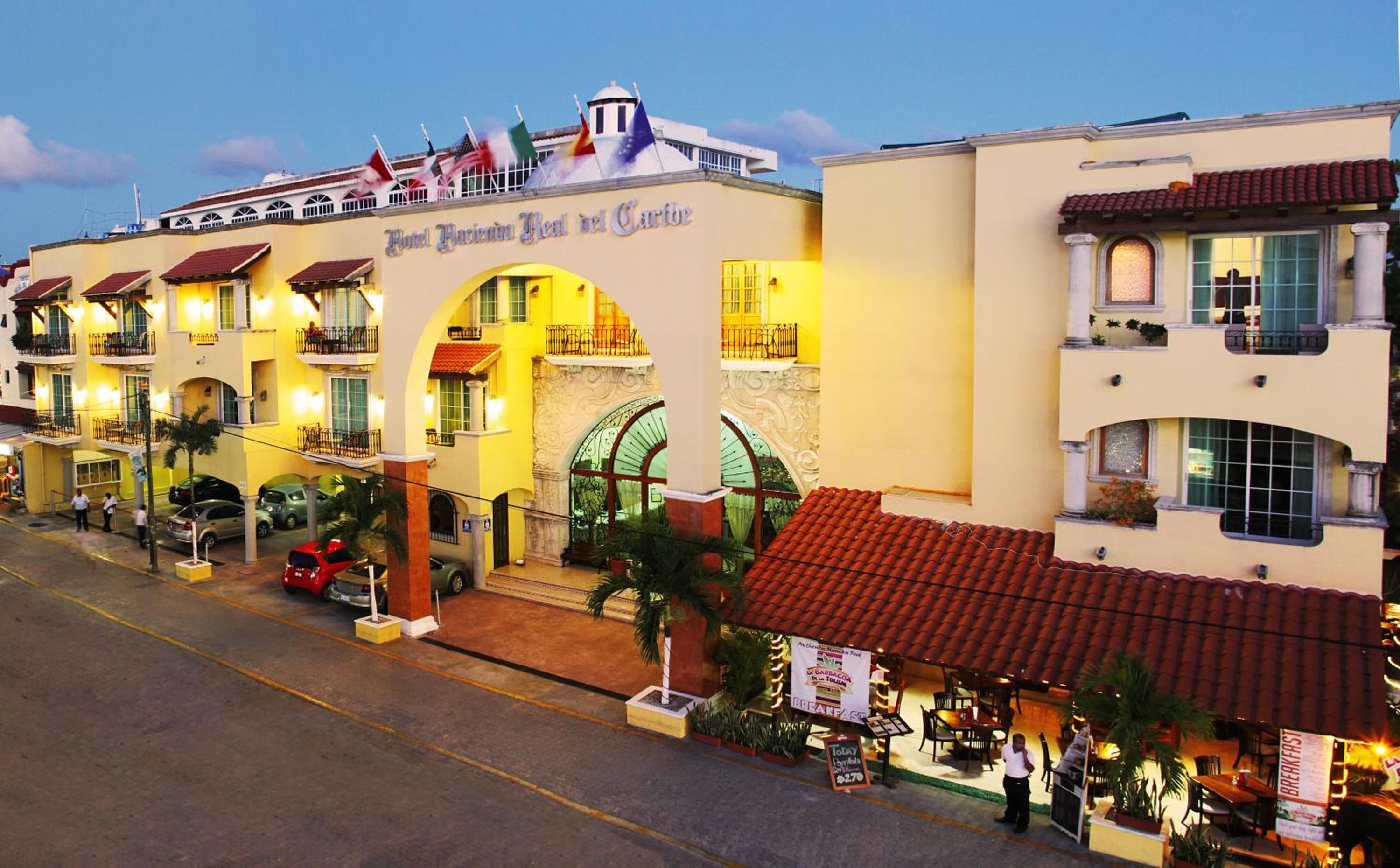 Hacienda Real del Caribe Hotel: building