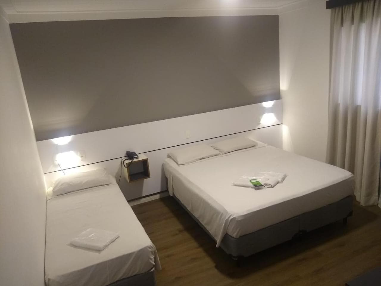 Uniclass Hotel Lapa: hotel room