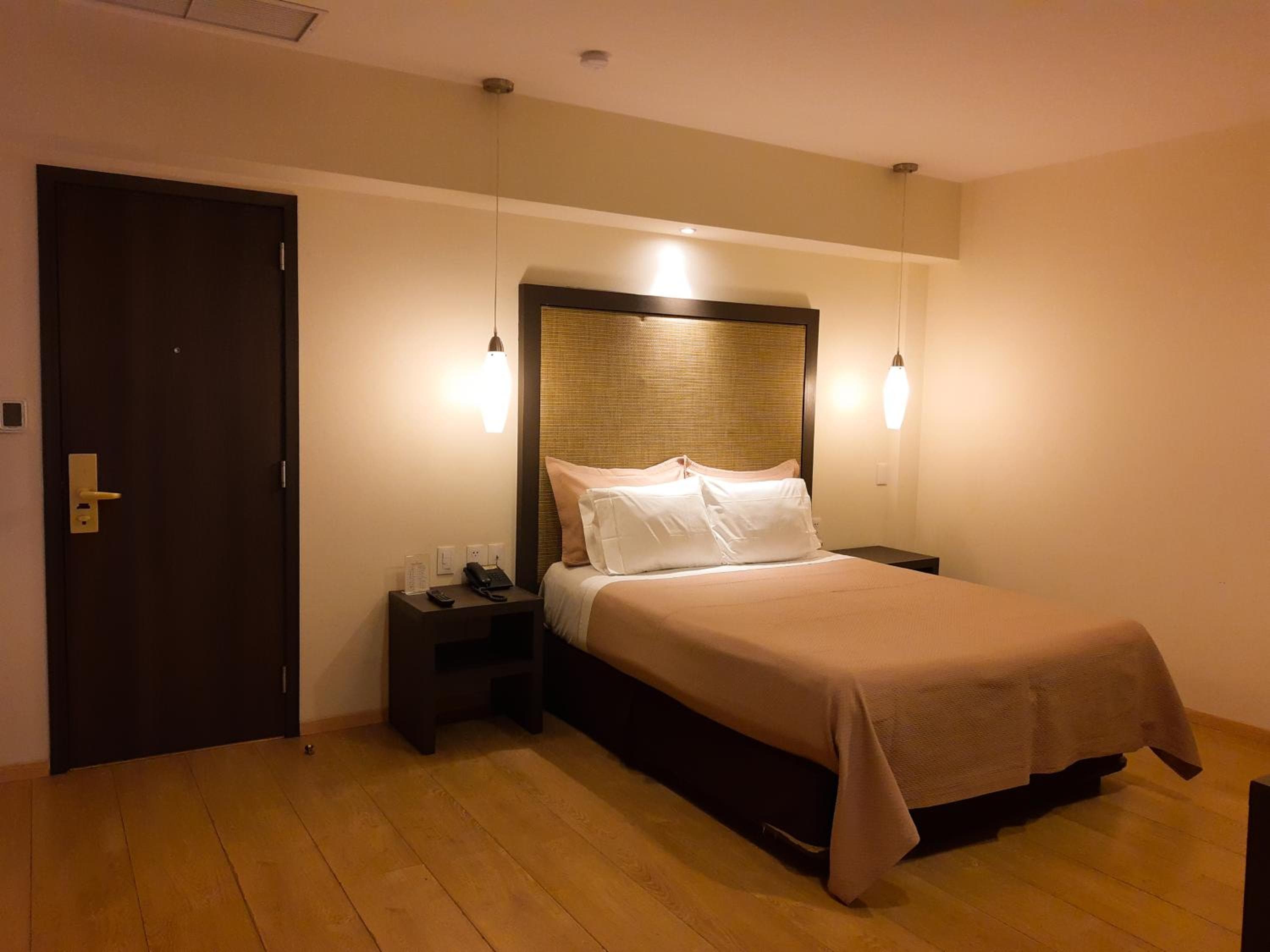 Hotel Catedral: bedroom