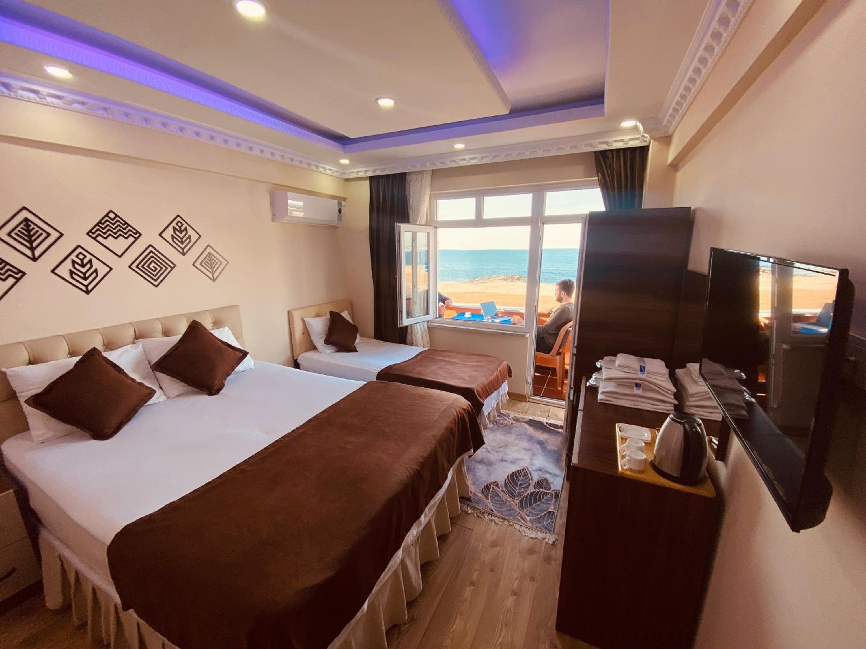 istanbul Airport Kumsal Otel: hotel room