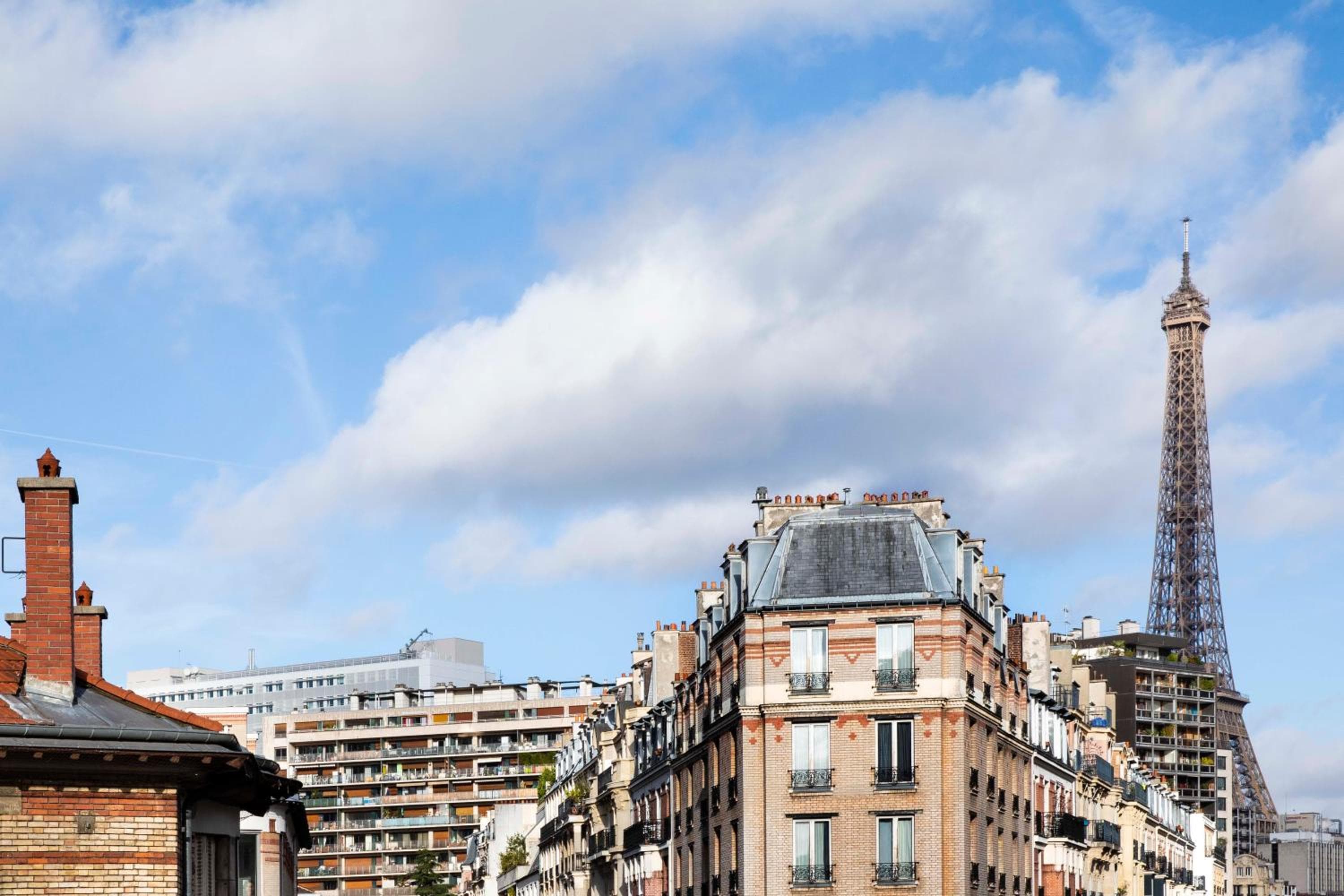 Hôtel Eiffel Saint Charles: building