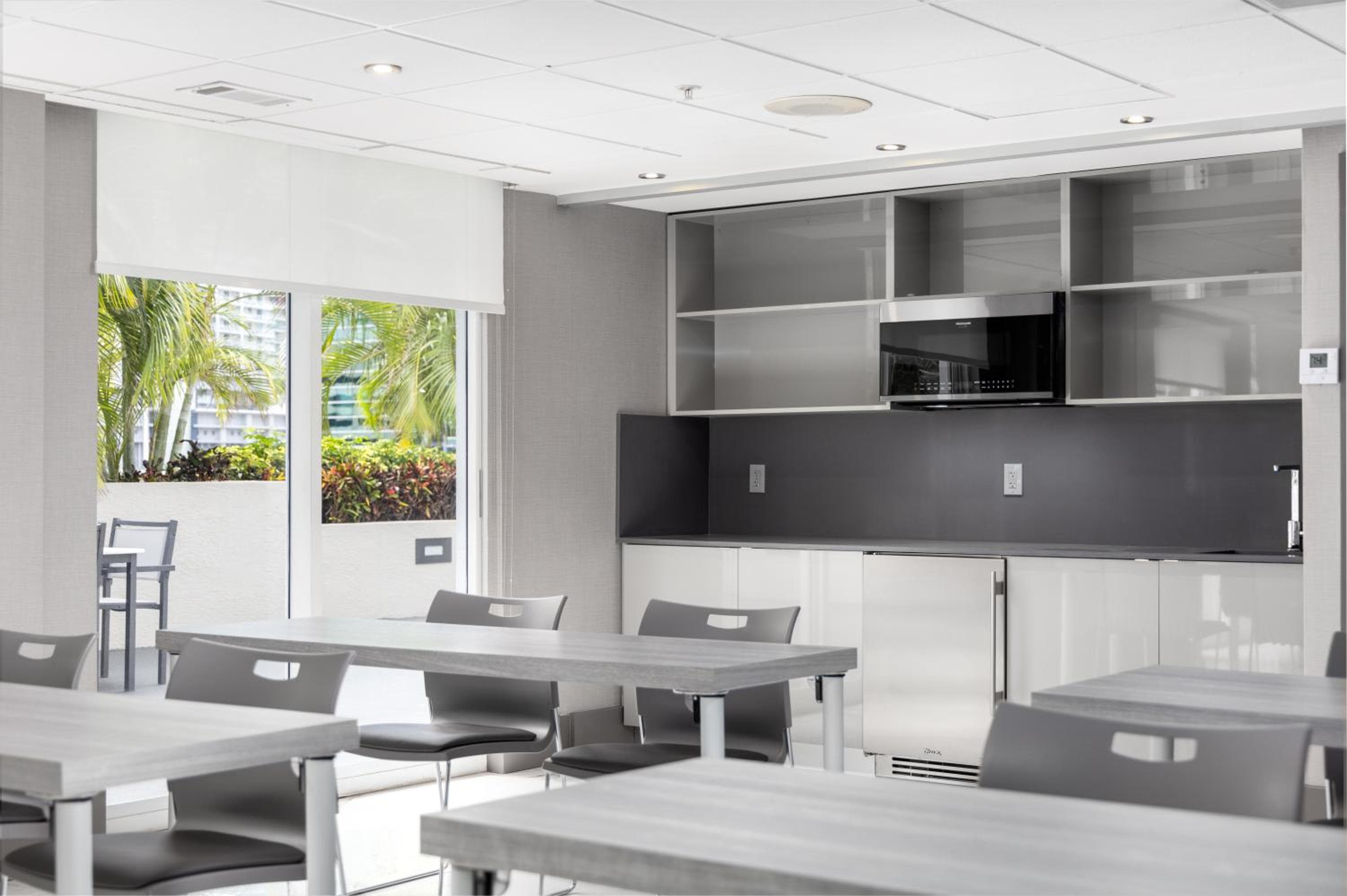 Fortune House Hotel Suites