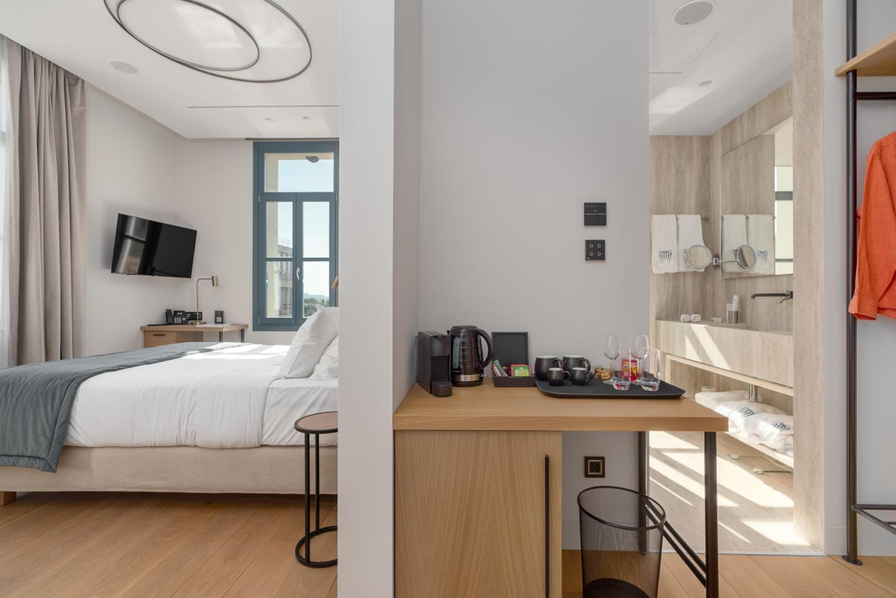 Hellenic Vibes Smart Hotel