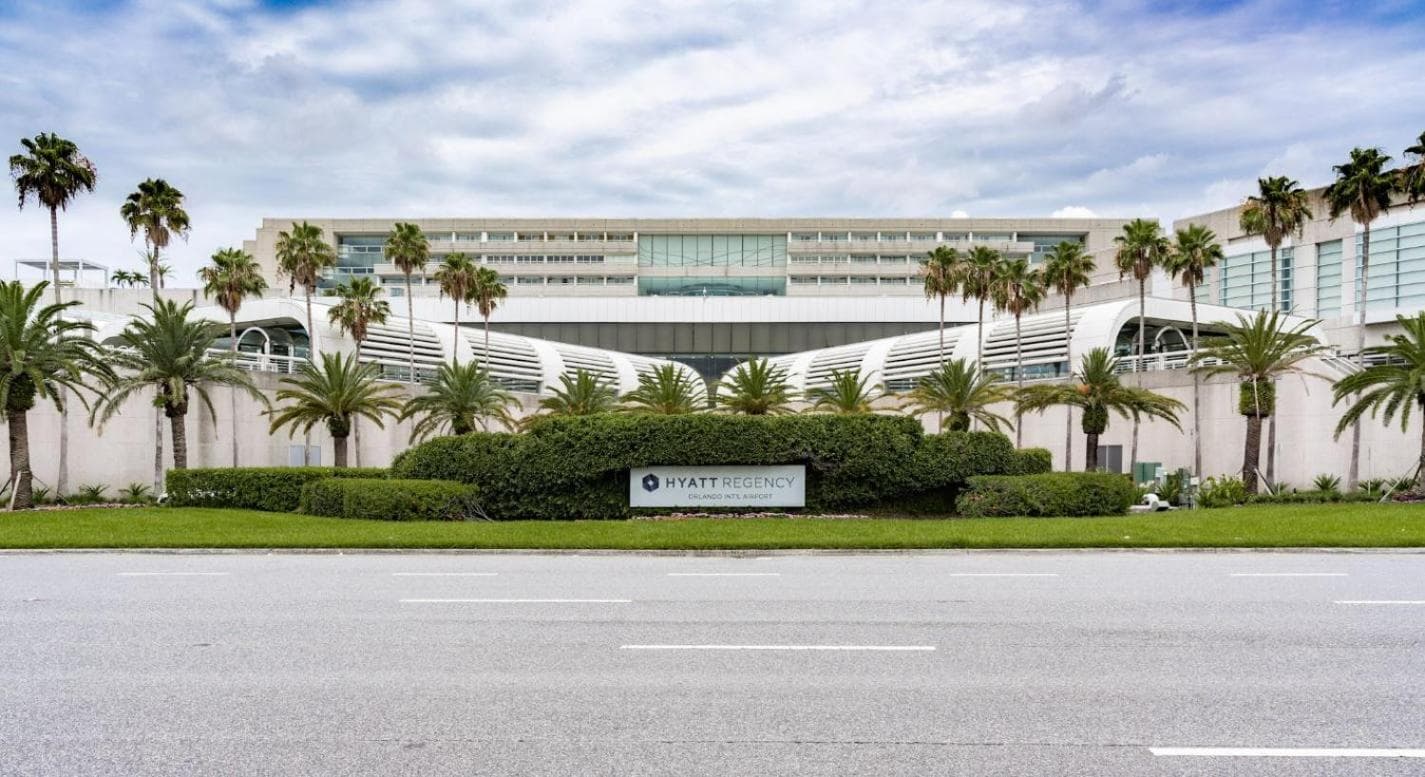 Hyatt Regency Orlando International Airport Hotel: building