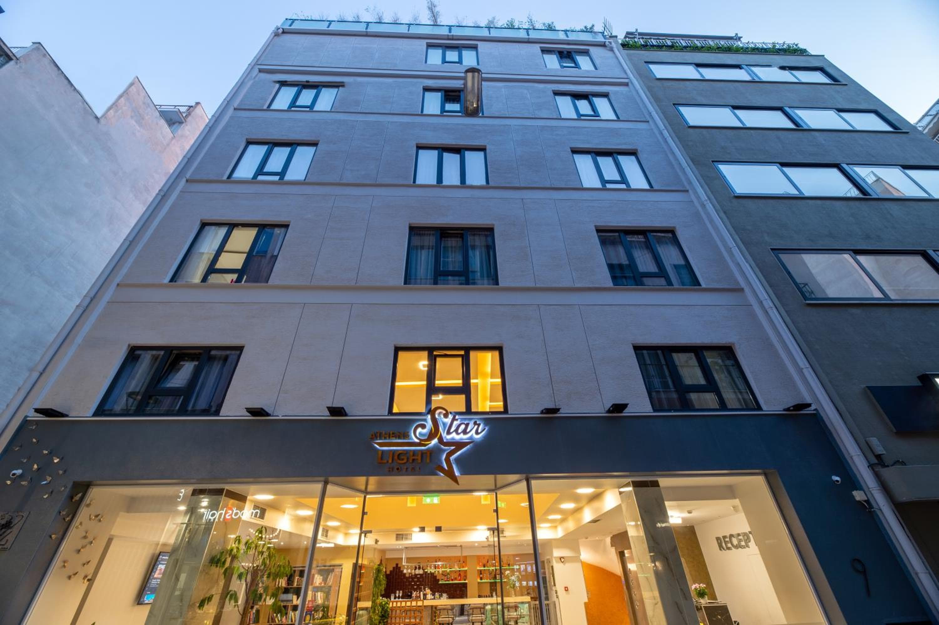 Athens Starlight Hotel: hotel building