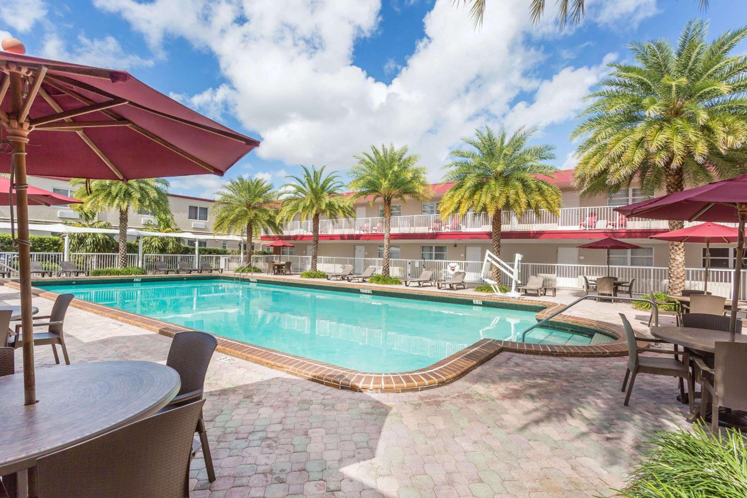 Ramada by Wyndham Miami Springs/Miami International Airport