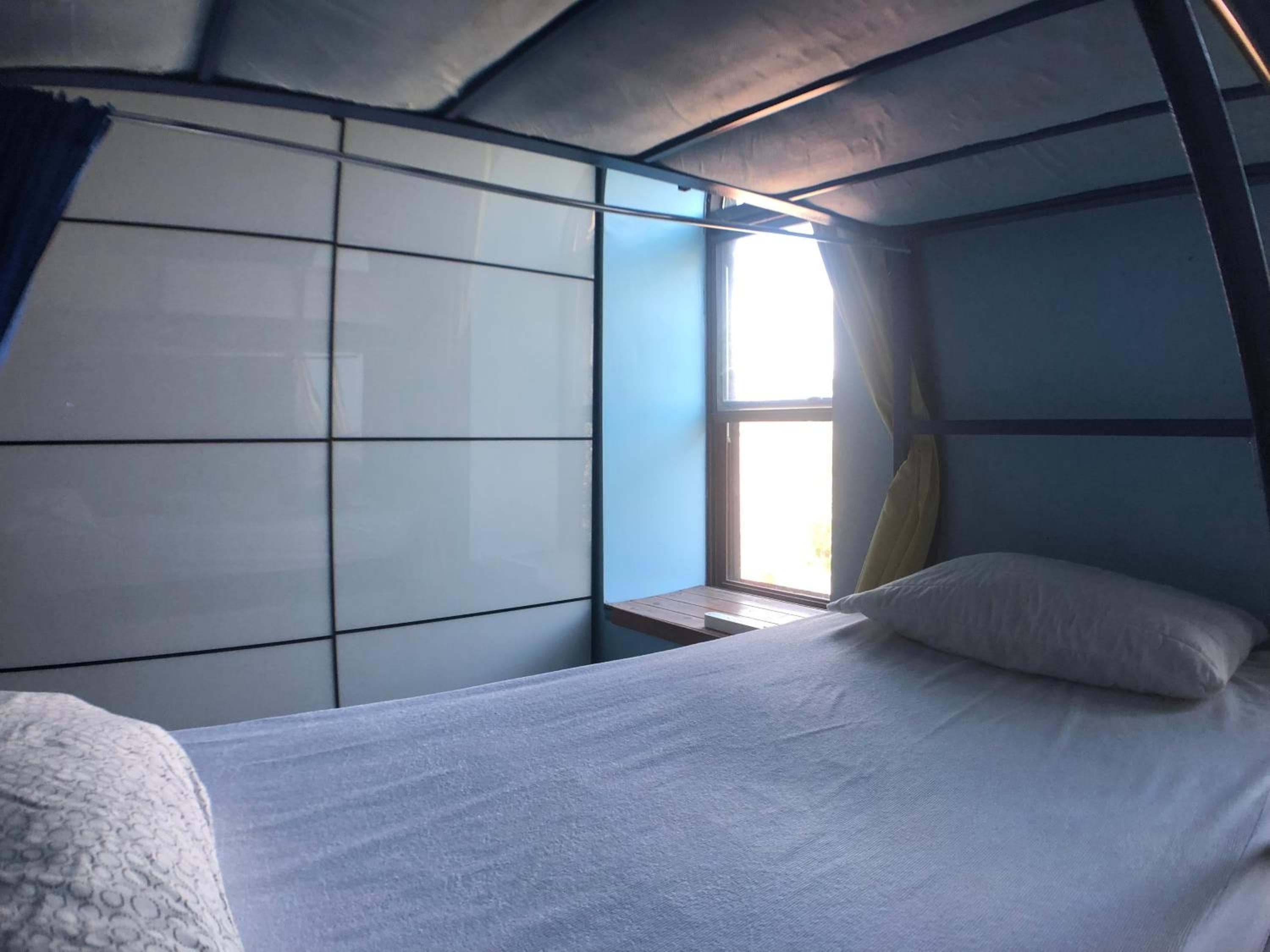 Auberge Alternative: bedroom