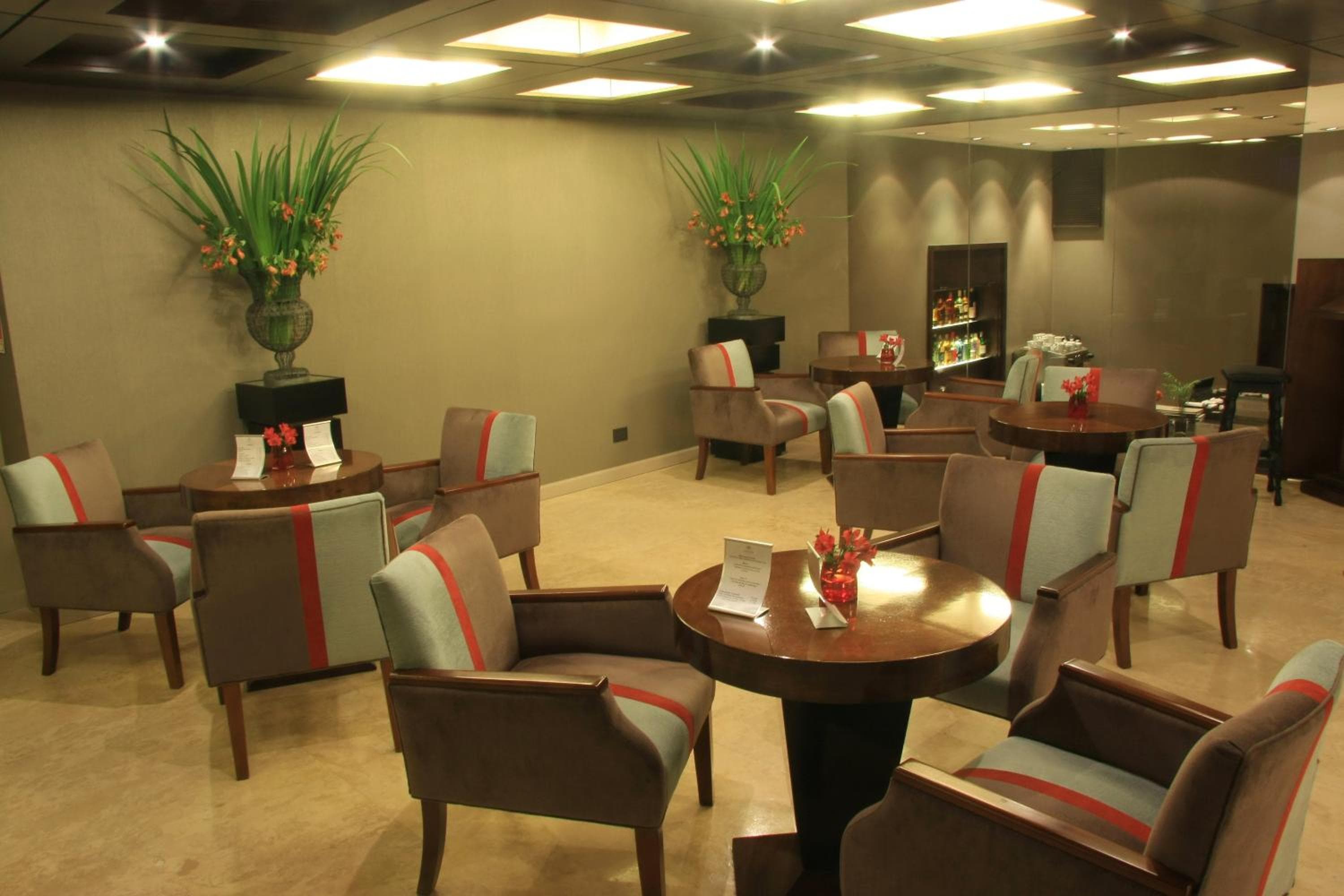 Grand King Hotel: lounge