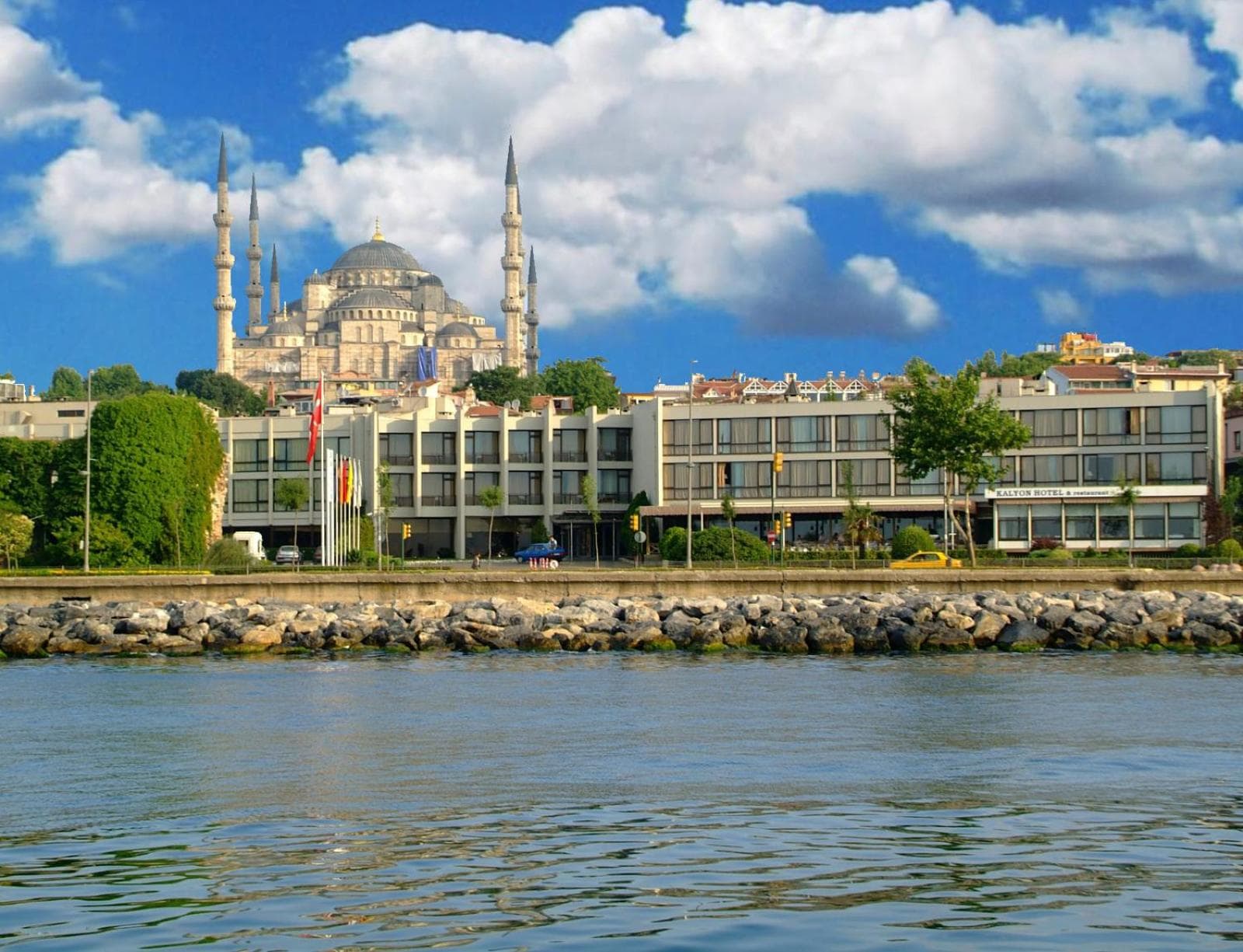 Kalyon Hotel Istanbul: building