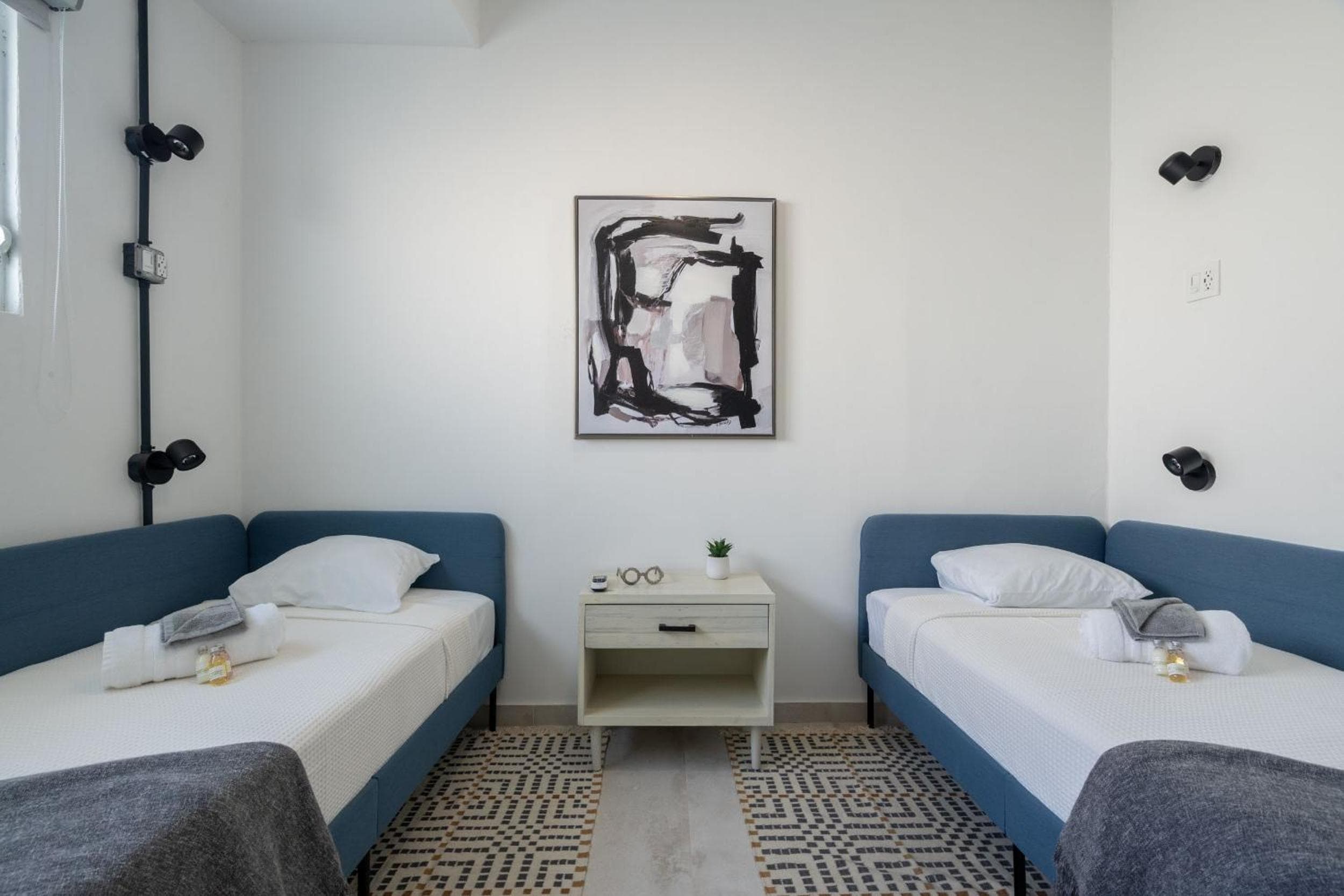 La Buena Vida Inn