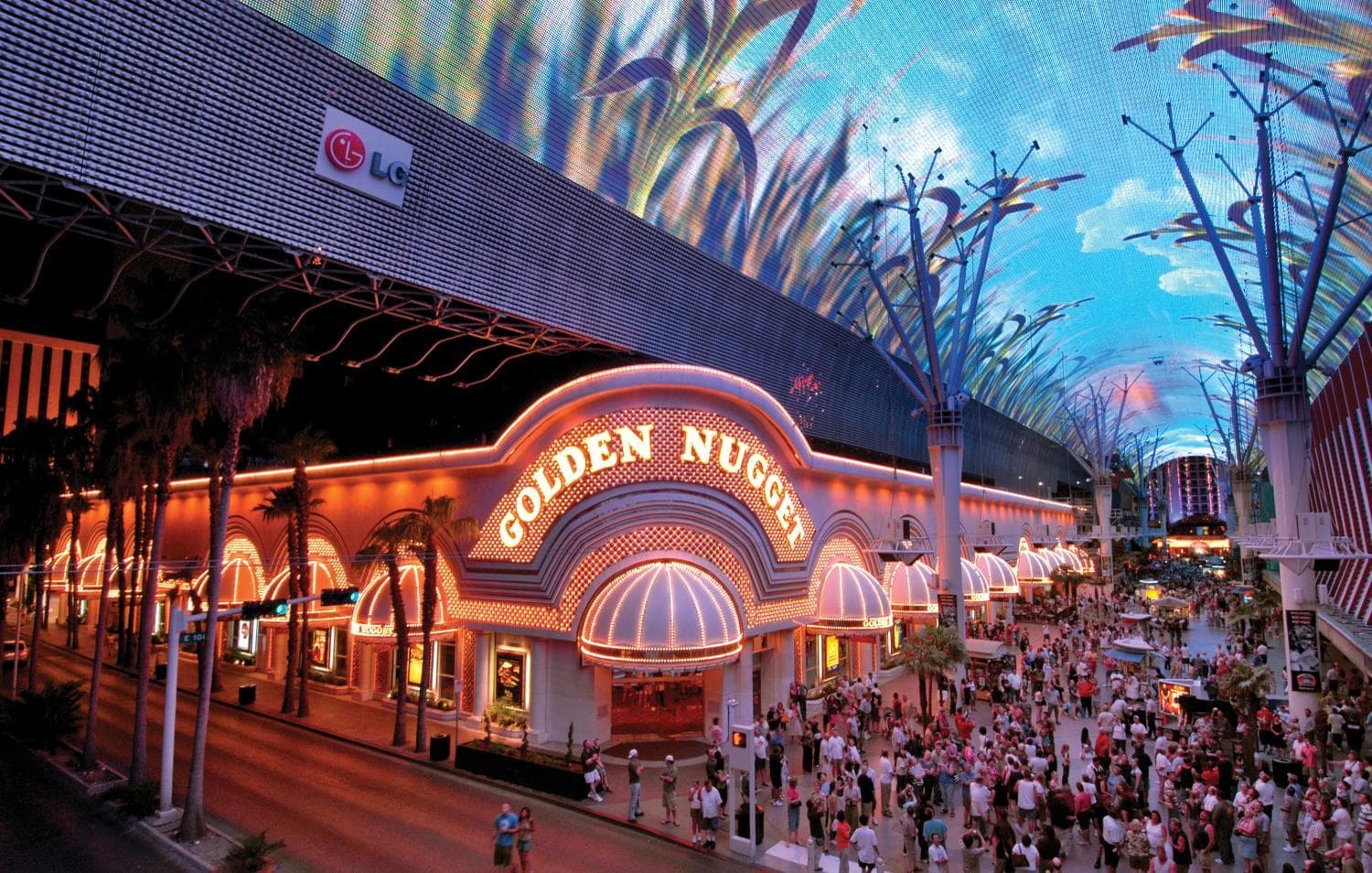 Golden Nugget Hotel & Casino Las Vegas: building