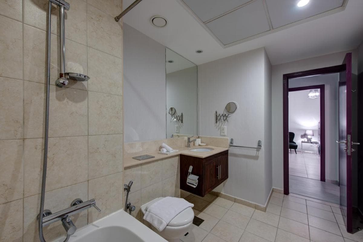Durrani Homes - Luxury living besides Panoramic Fountain and Burj khalifa view- Burj Khalifa Fireworks