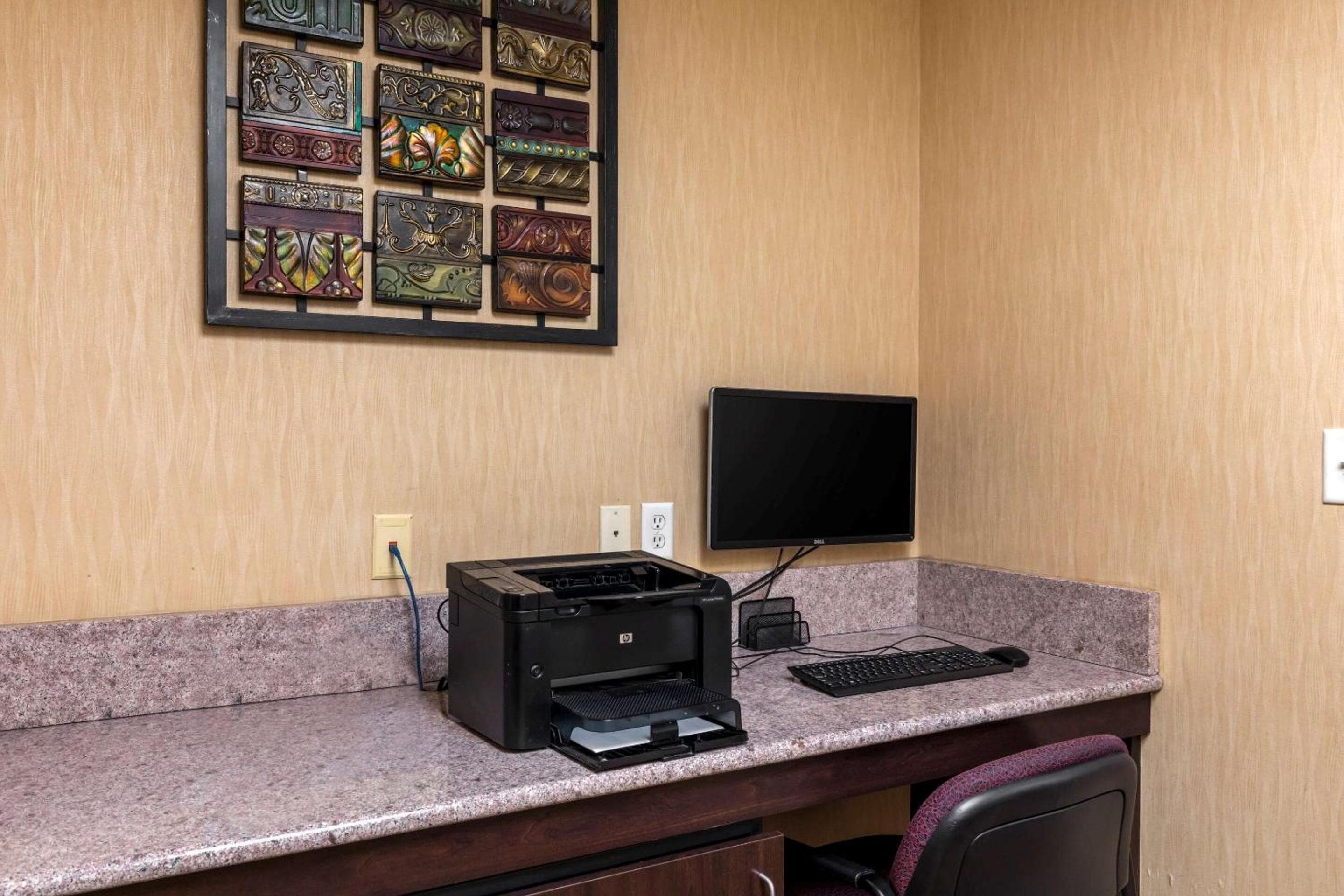 Comfort Suites DFW Airport
