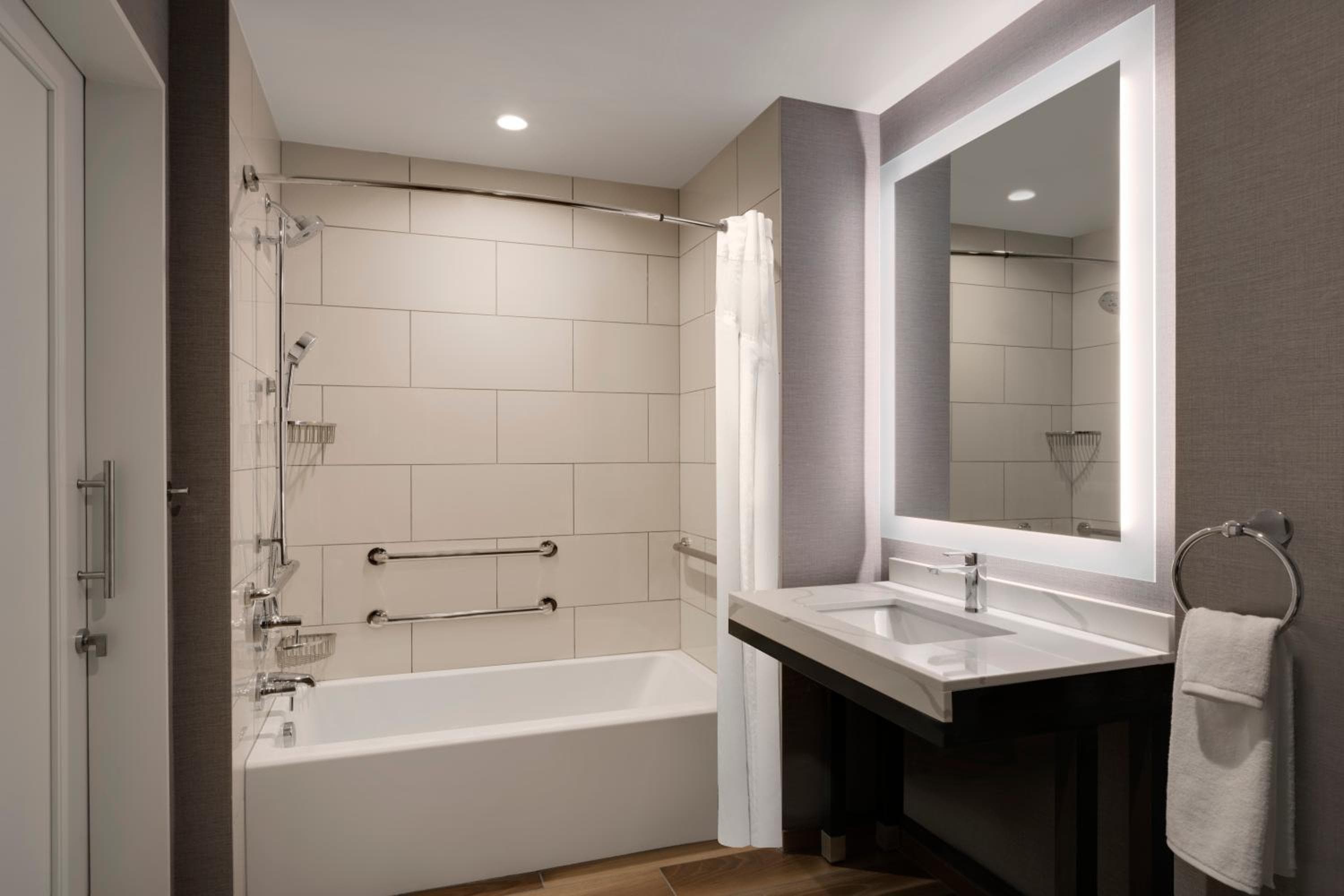 Hyatt House LAX Century Blvd