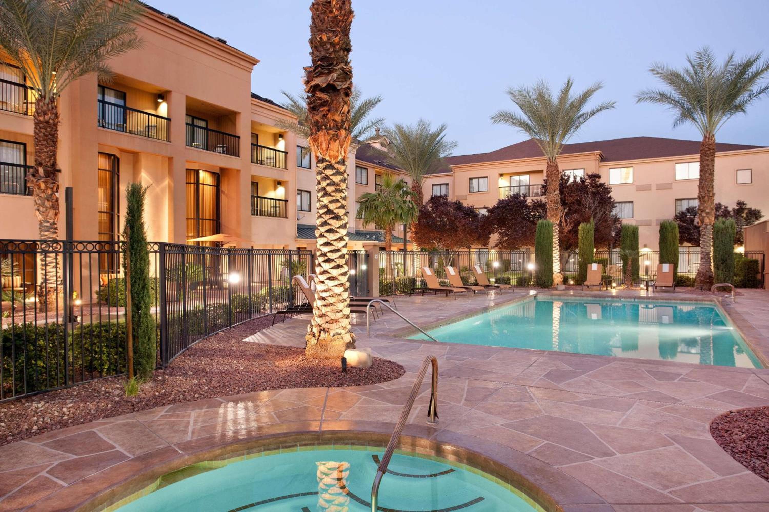 Sonesta Select Las Vegas Summerlin